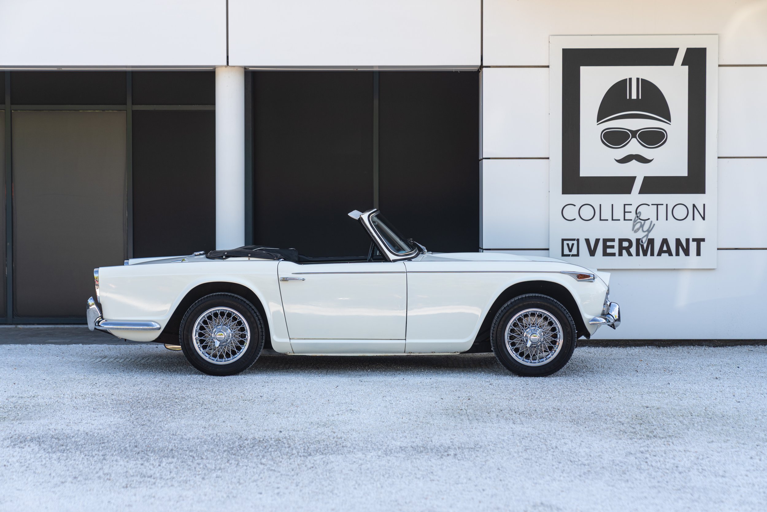Triumph TR4 IRS (1)1.jpg