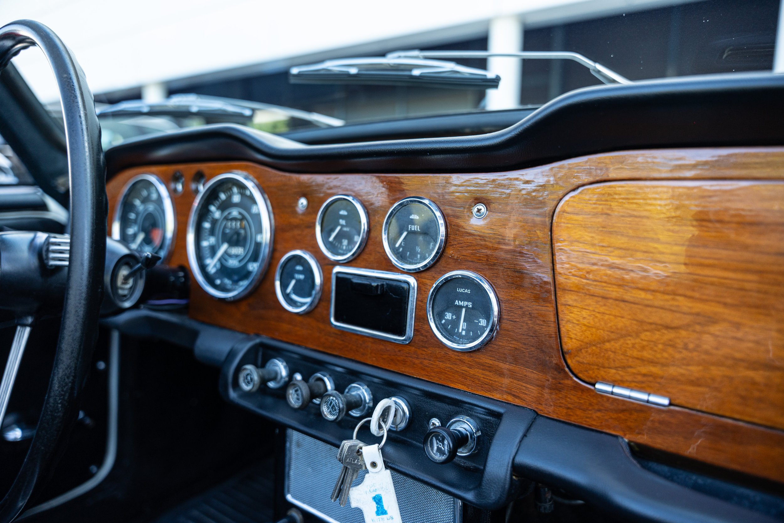 Triumph TR4 IRS (63).jpg