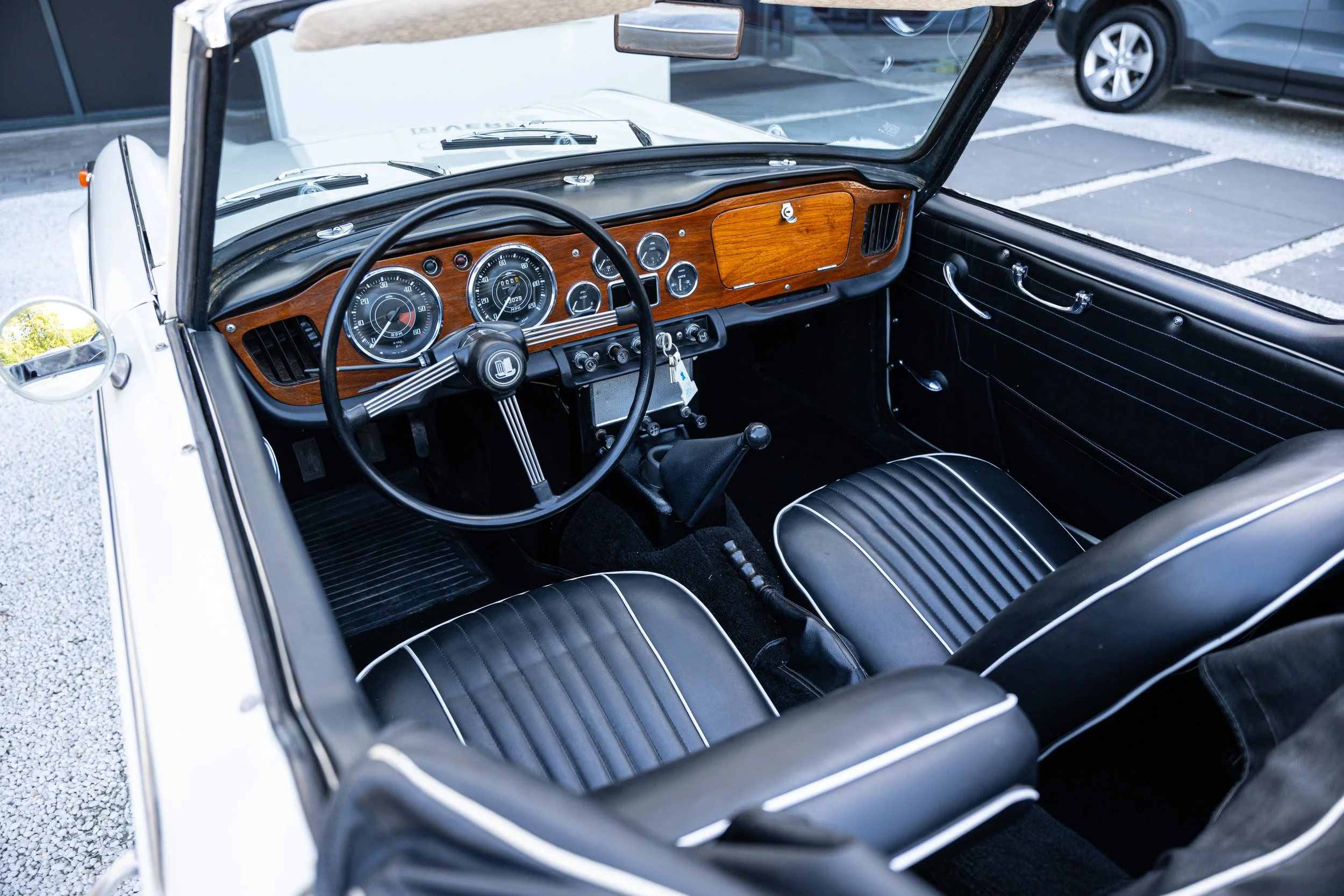 Triumph TR4 IRS (69).jpg