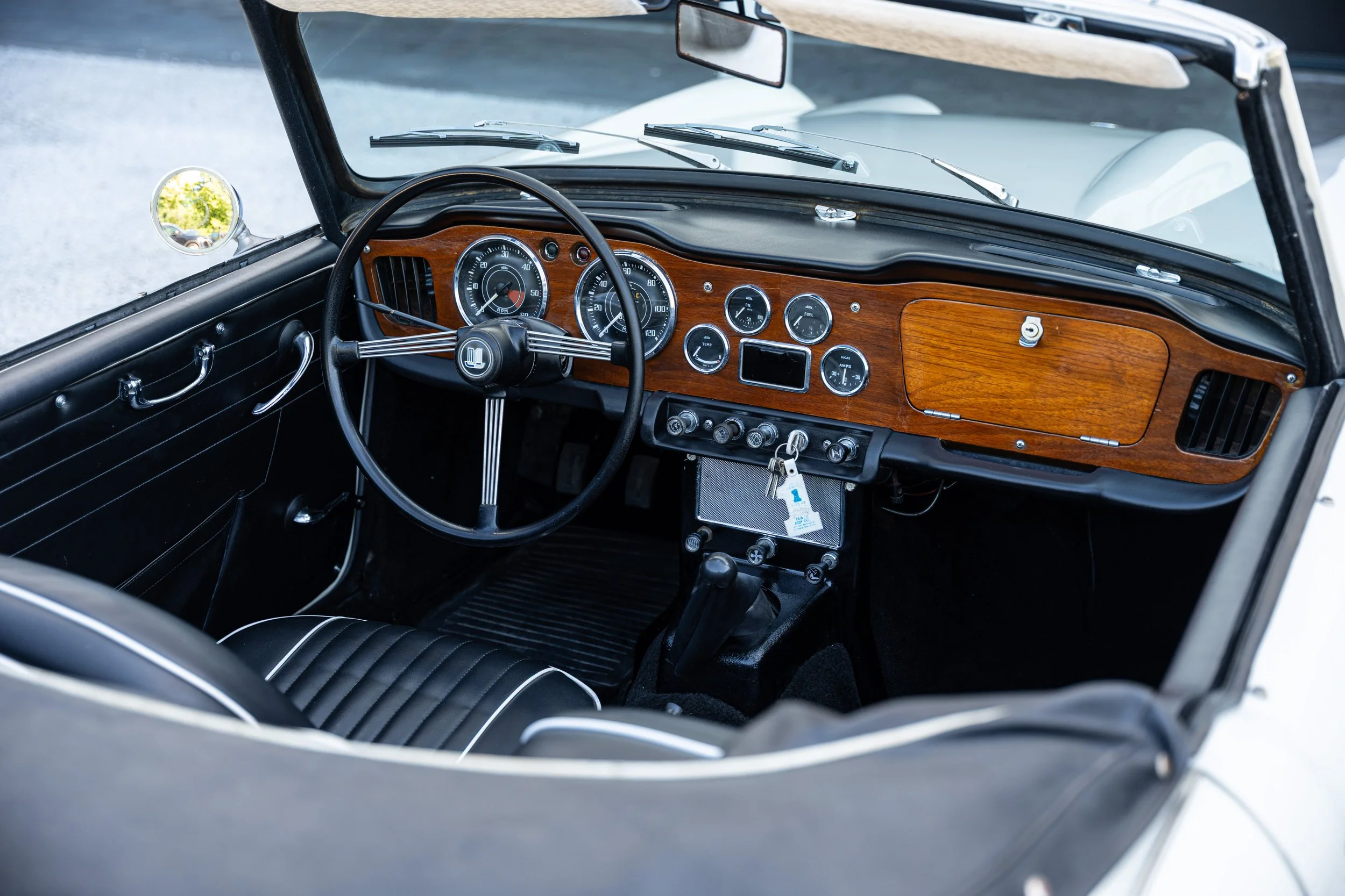 Triumph TR4 IRS (65).jpg