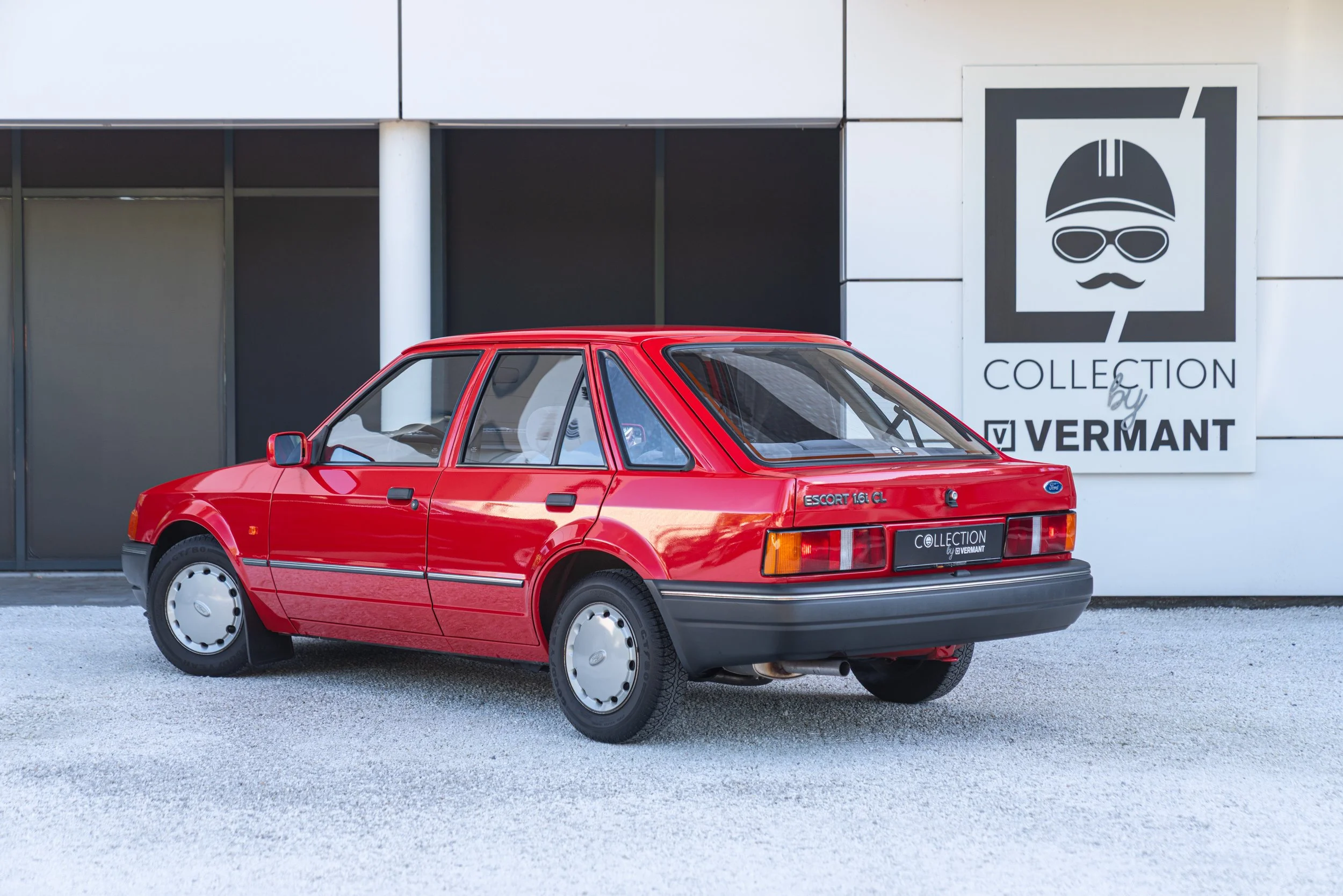 Ford Escort (3).jpg