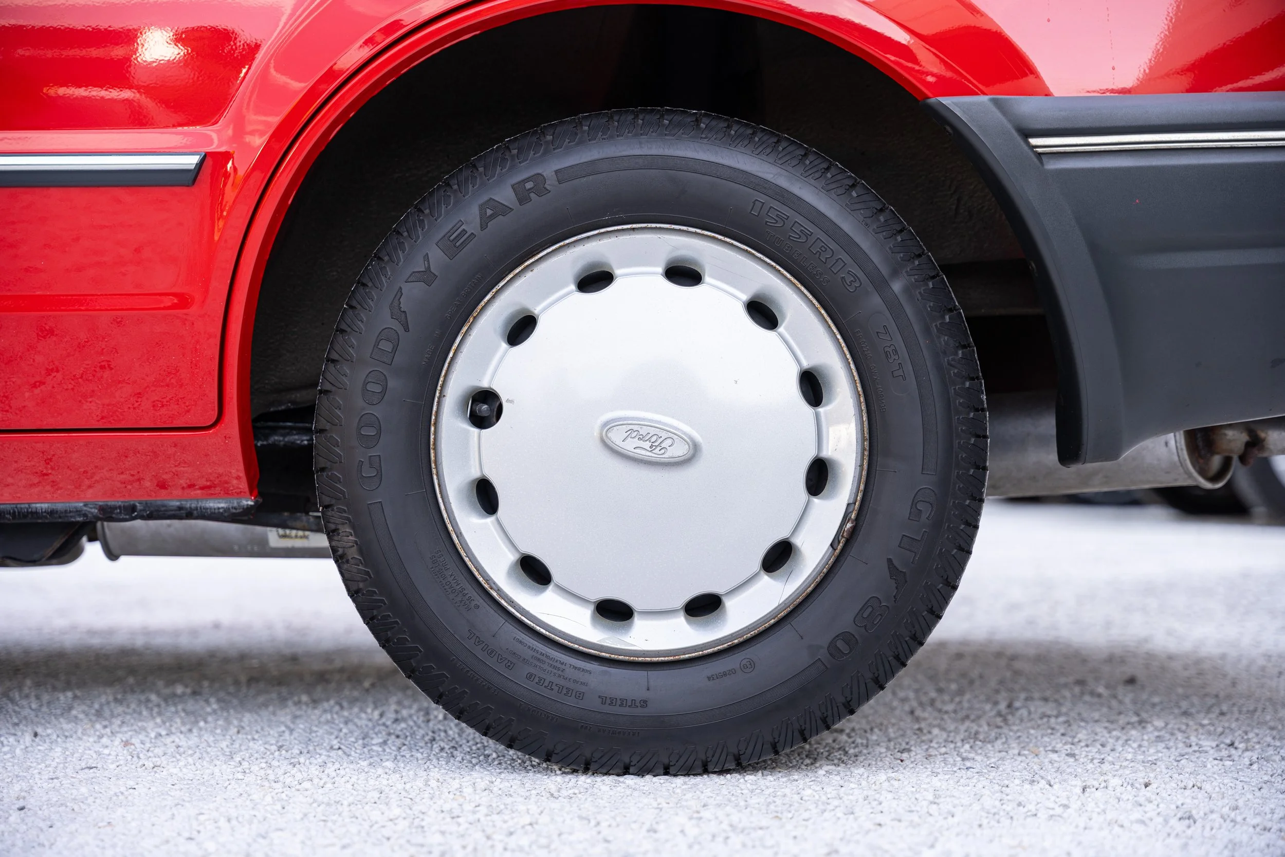 Ford Escort (19).jpg