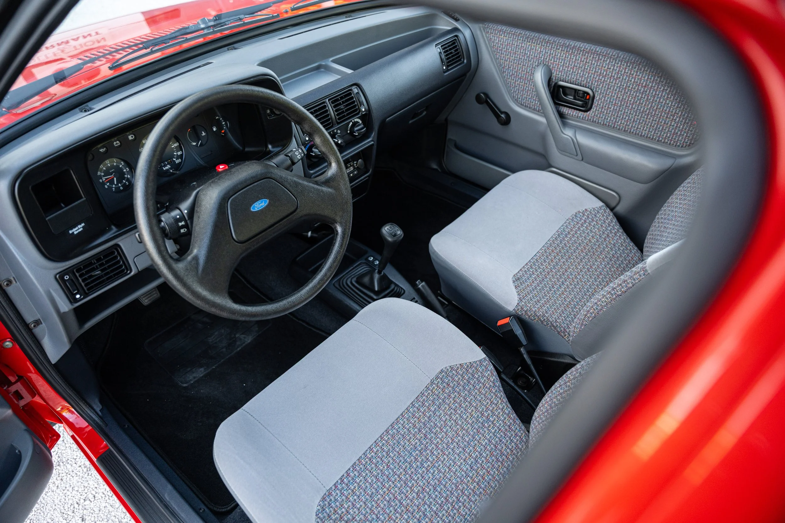 Ford Escort (61).jpg