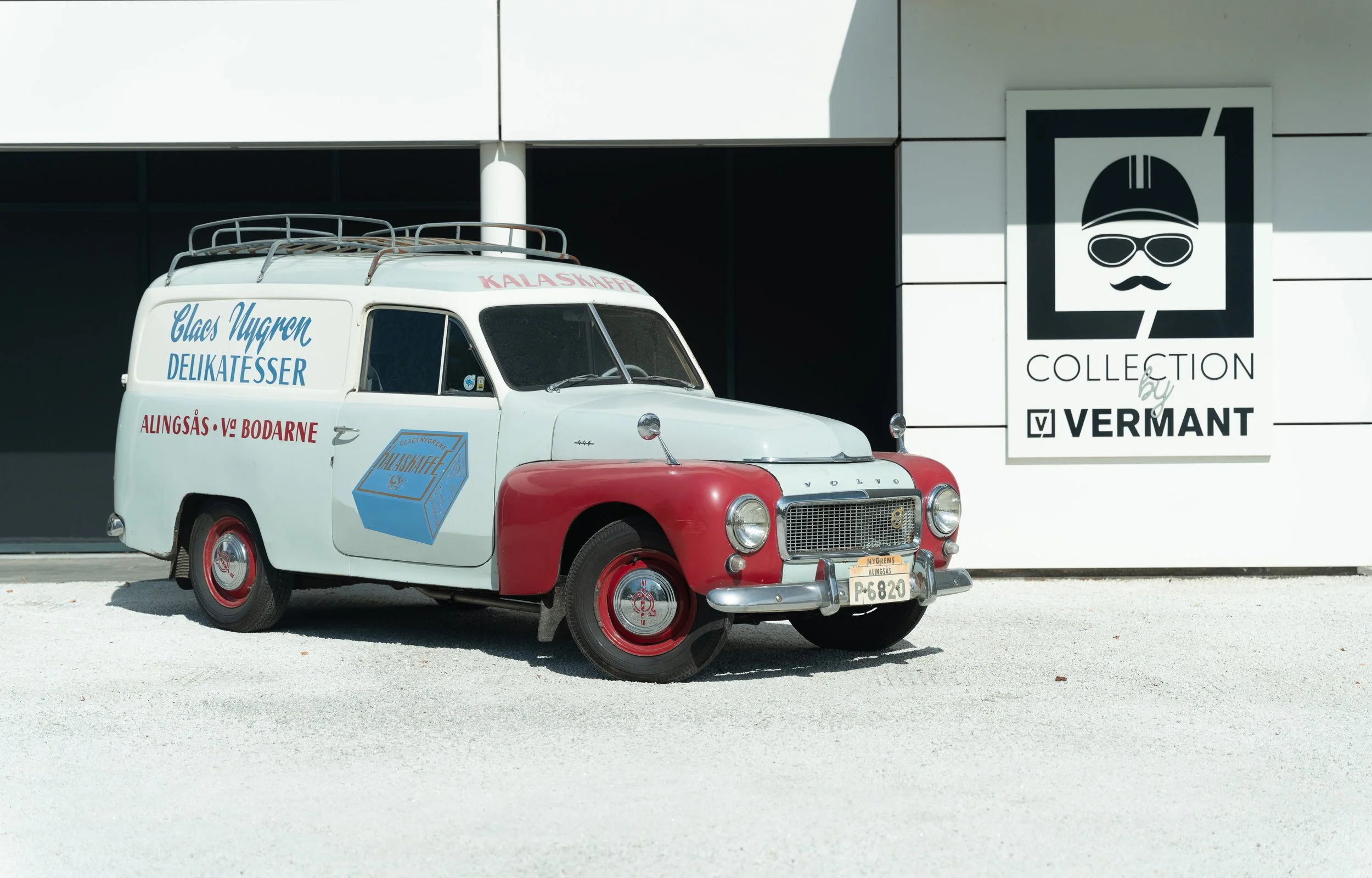 Volvo_PV445_Duett-1.jpg