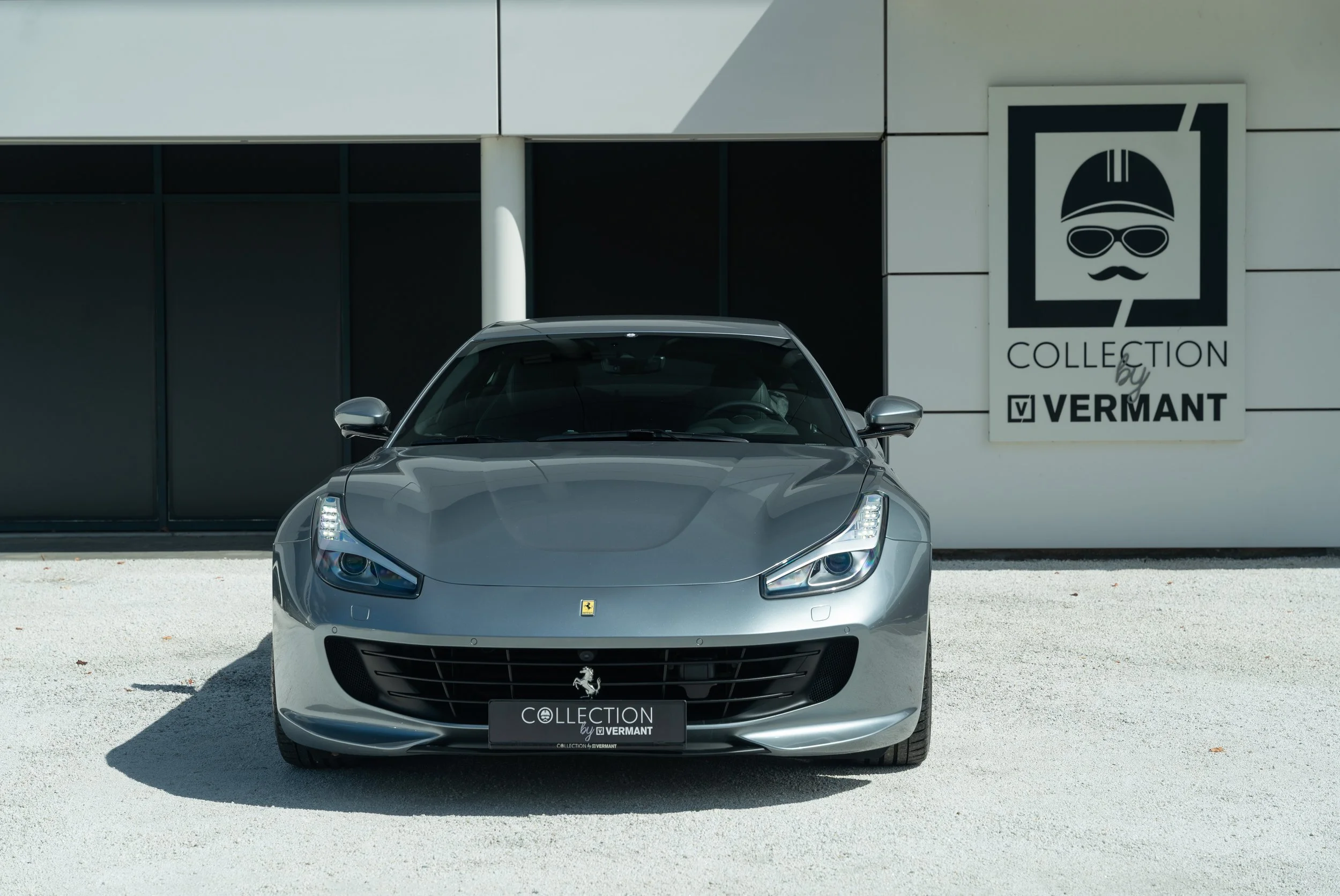 Ferrari GTC4 Lusso T (5).jpg