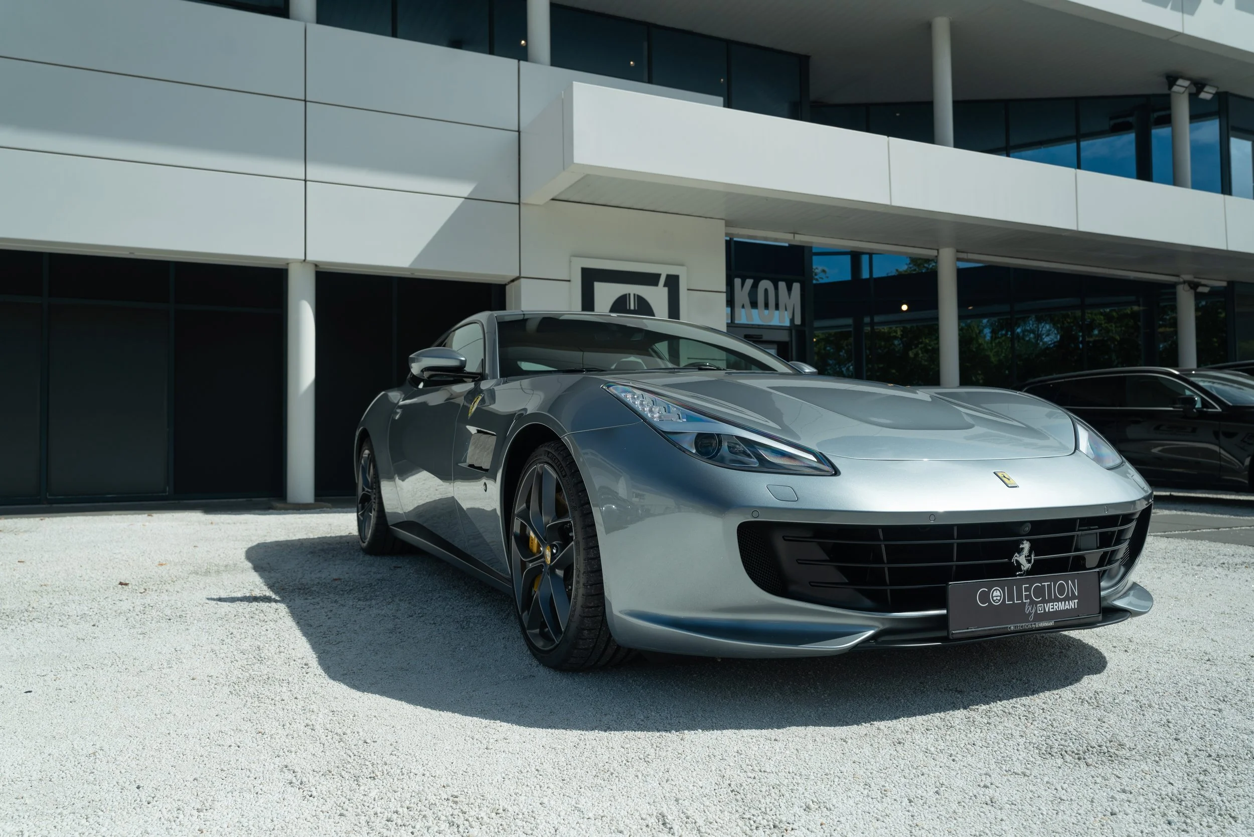 Ferrari GTC4 Lusso T (6).jpg