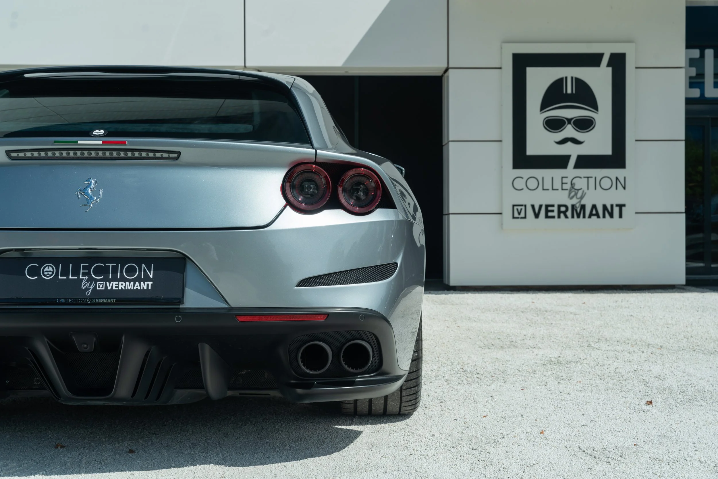 Ferrari GTC4 Lusso T (18).jpg