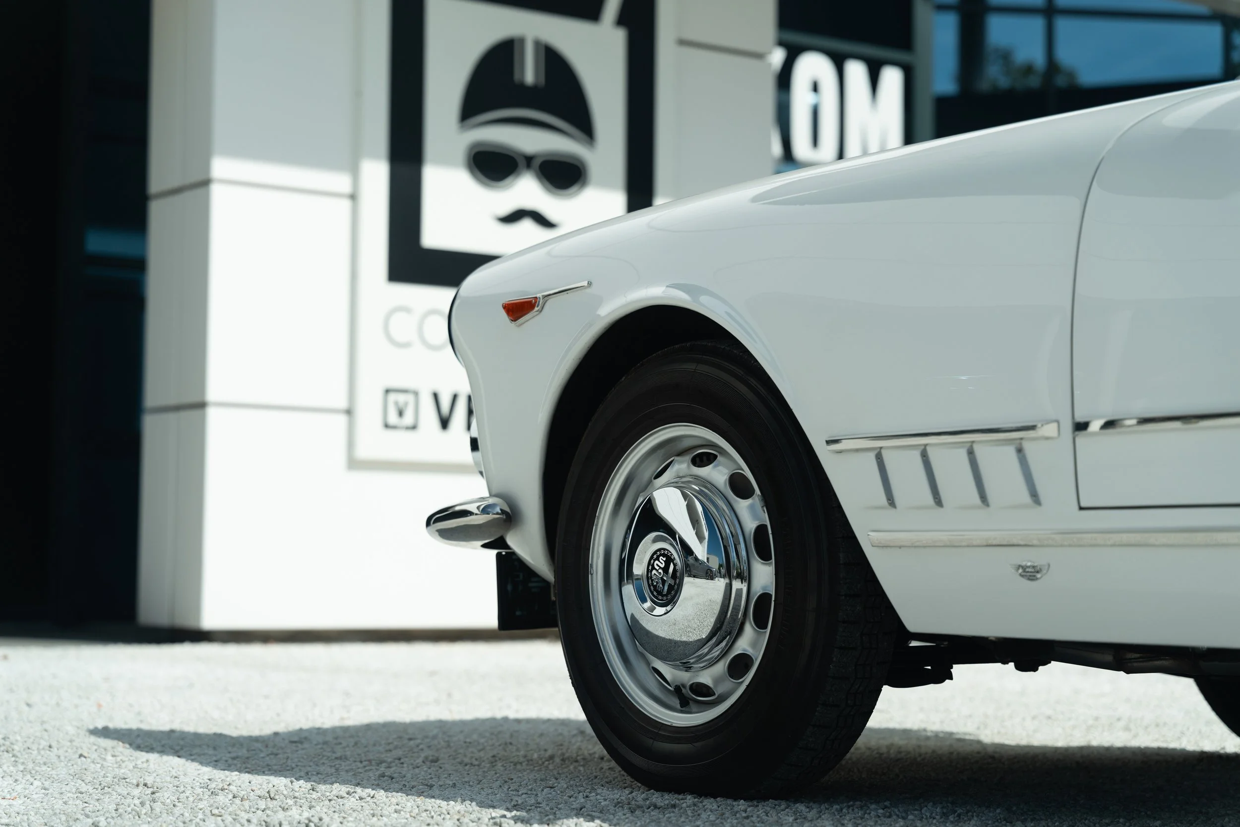 Alfa Romeo 2000 Spider (37).jpg