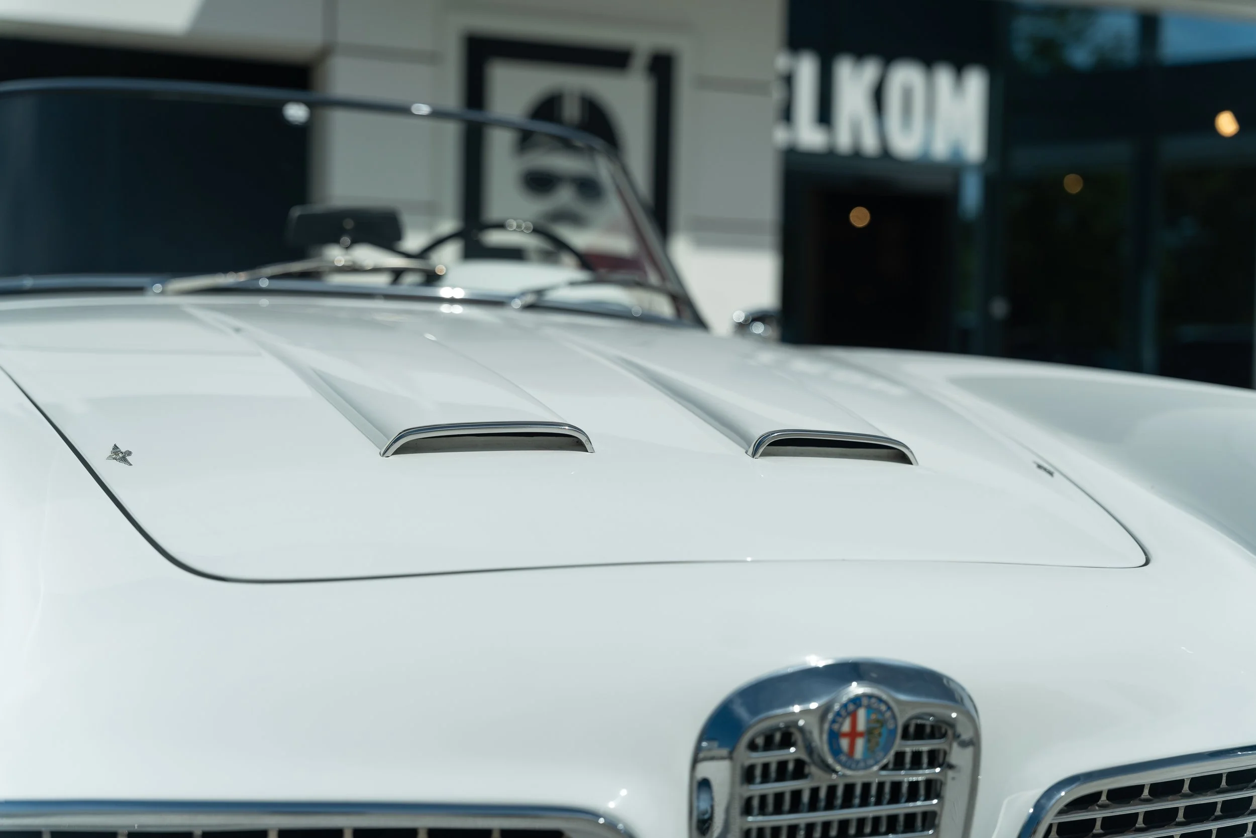 Alfa Romeo 2000 Spider (28).jpg