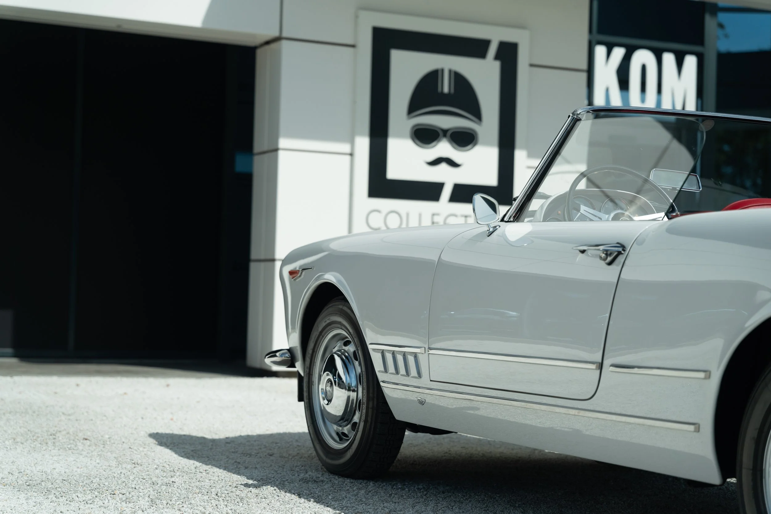 Alfa Romeo 2000 Spider (36).jpg