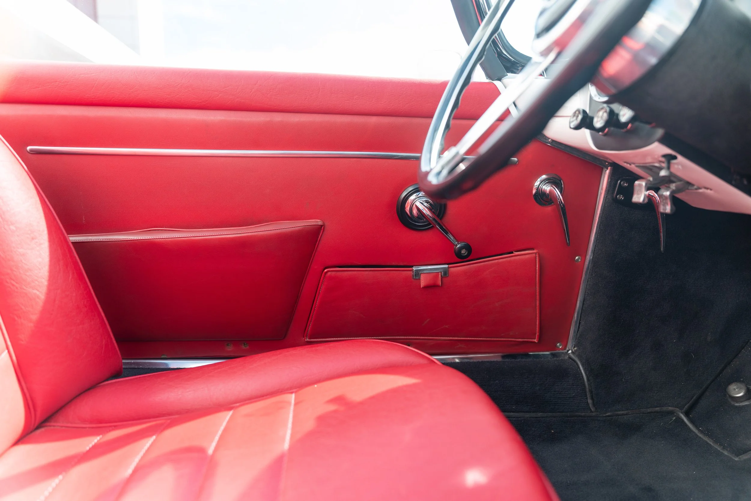 Alfa Romeo 2000 Spider (55).jpg