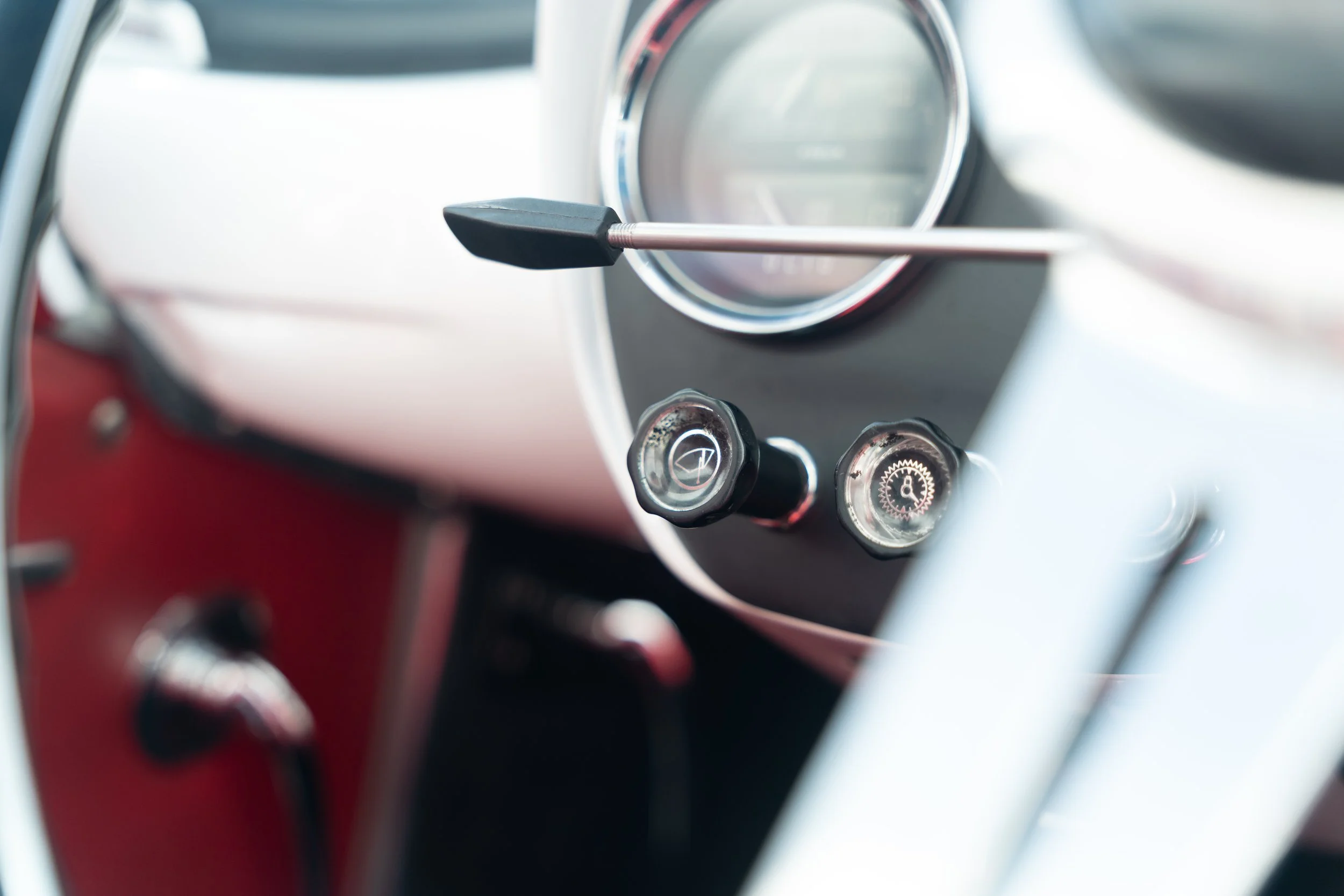 Alfa Romeo 2000 Spider (58).jpg