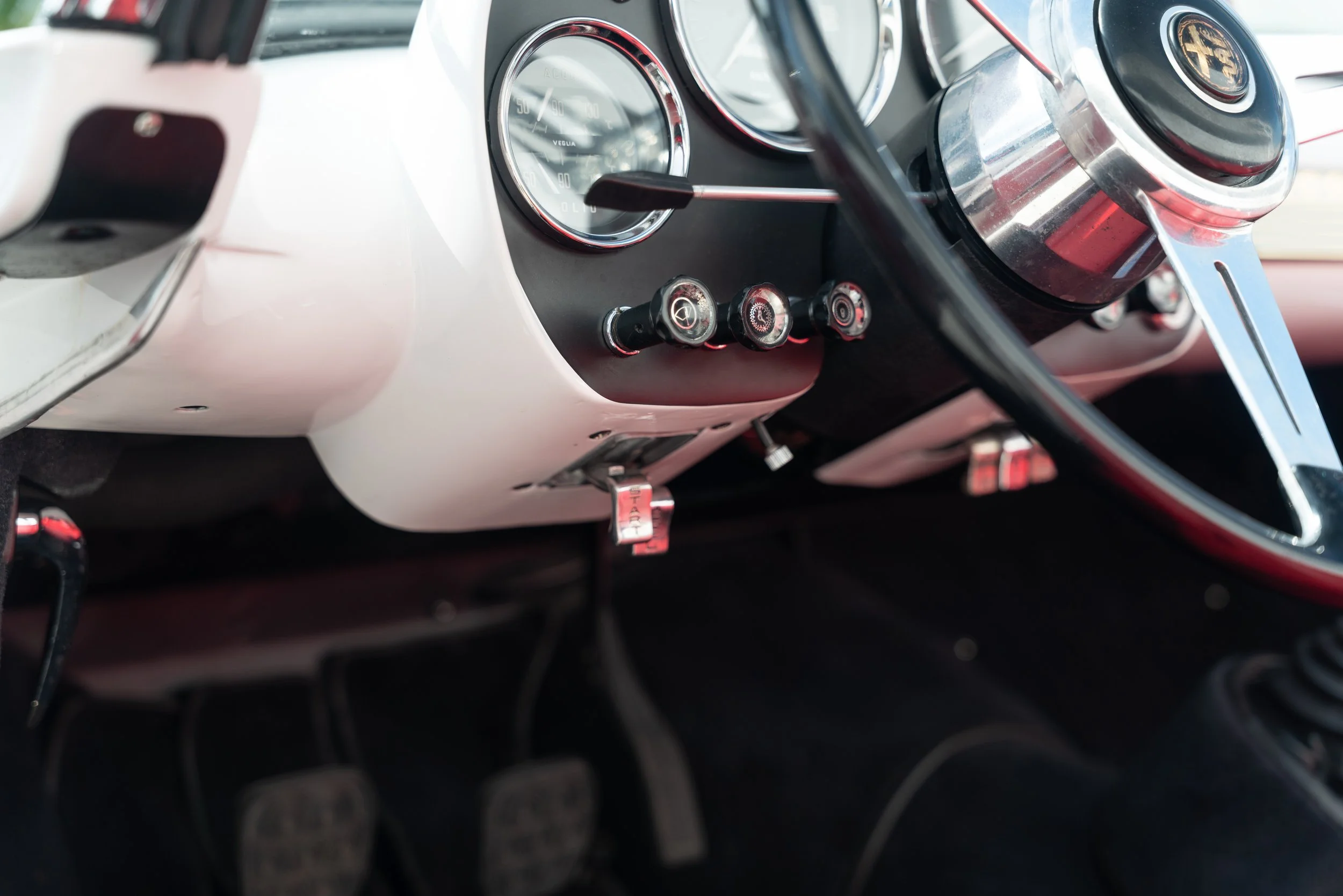 Alfa Romeo 2000 Spider (45).jpg