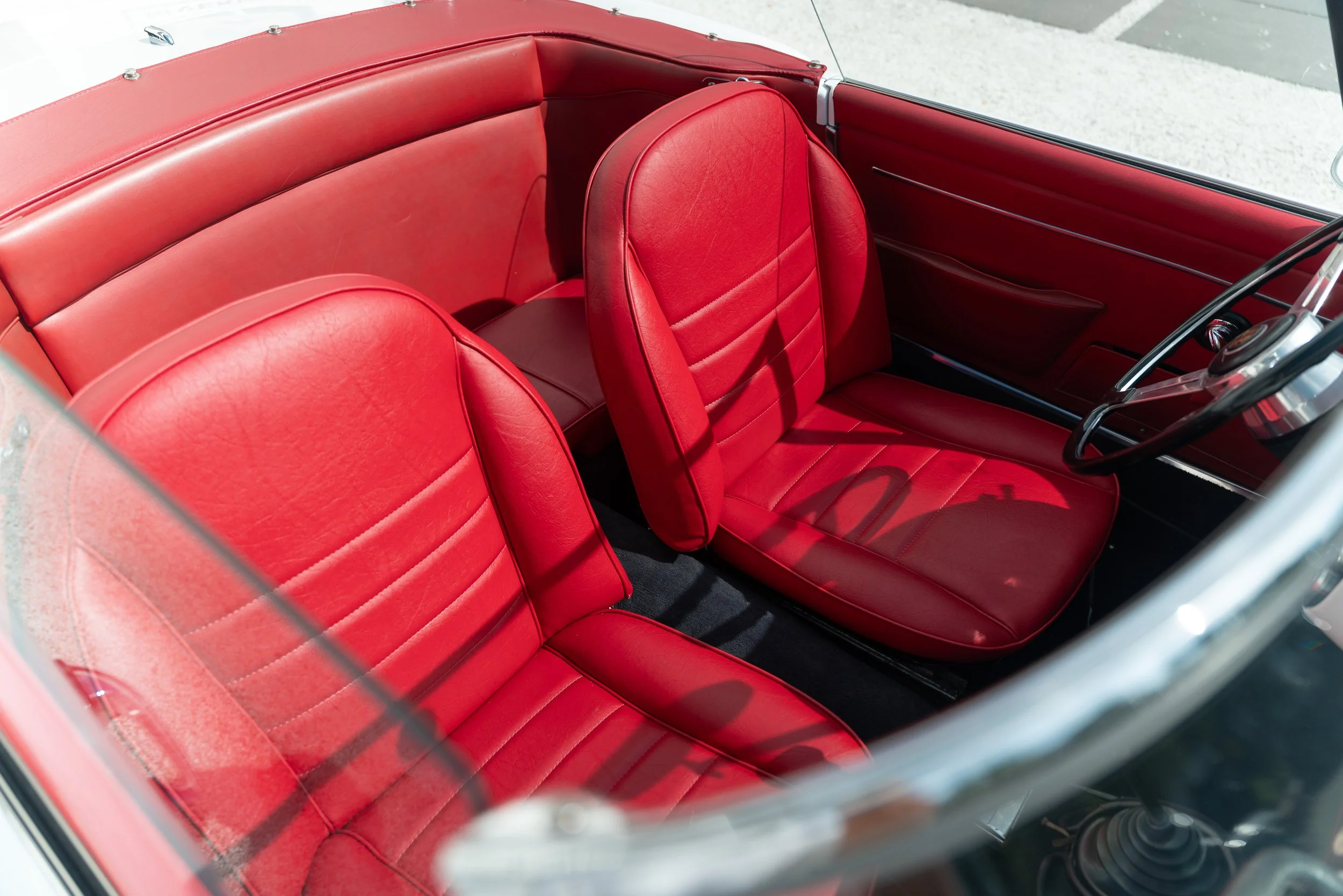 Alfa Romeo 2000 Spider (49).jpg