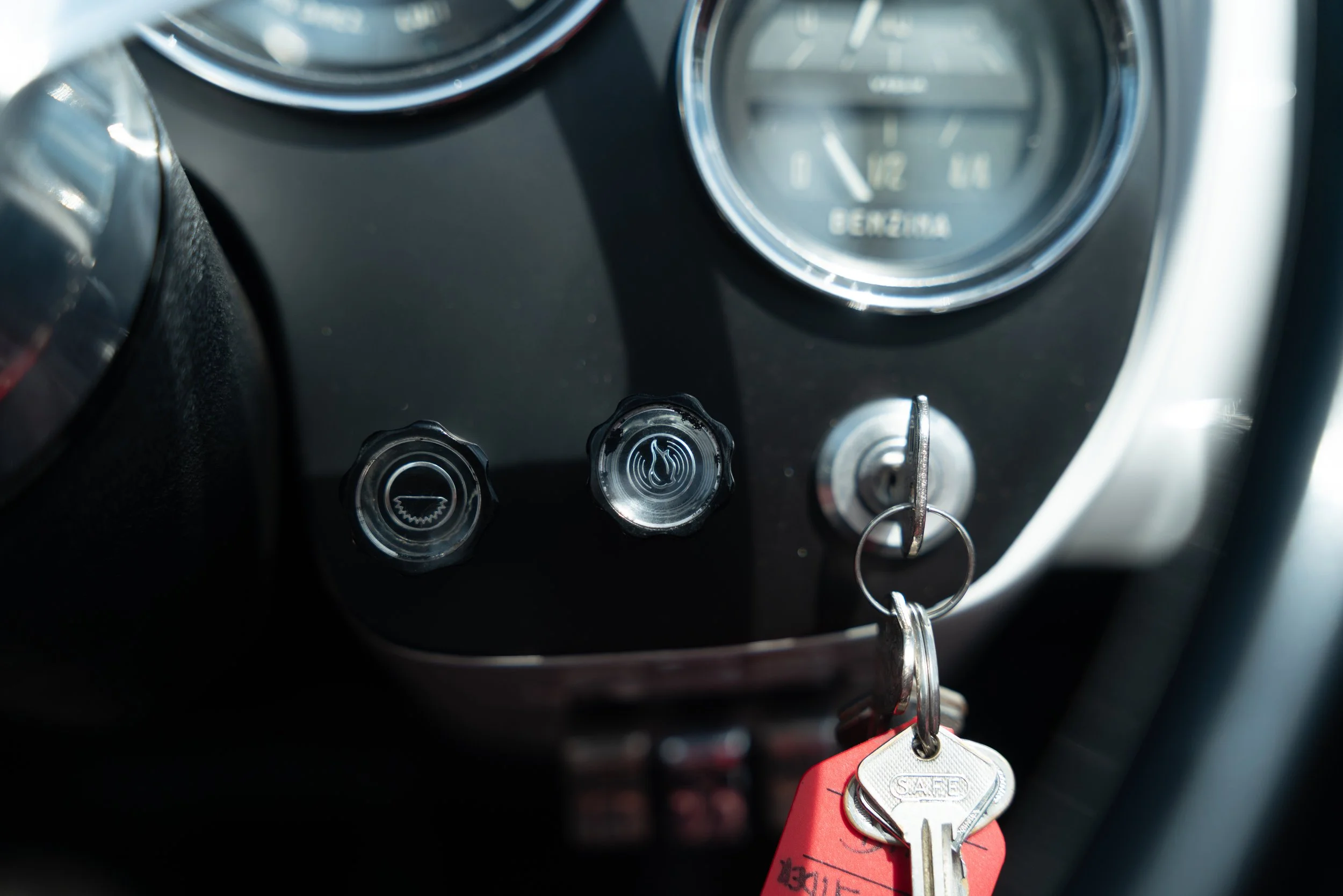 Alfa Romeo 2000 Spider (64).jpg