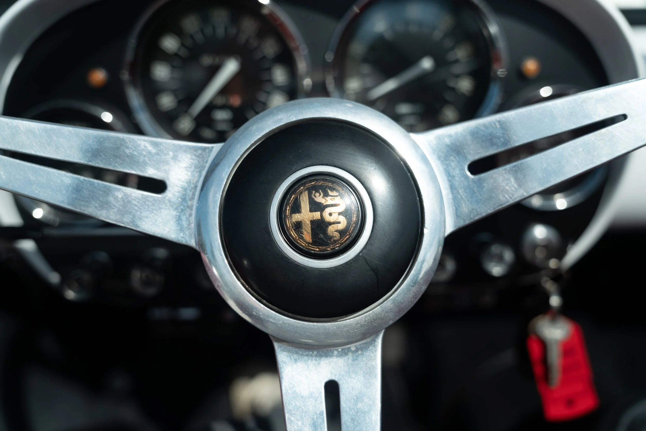 Alfa Romeo 2000 Spider (61).jpg