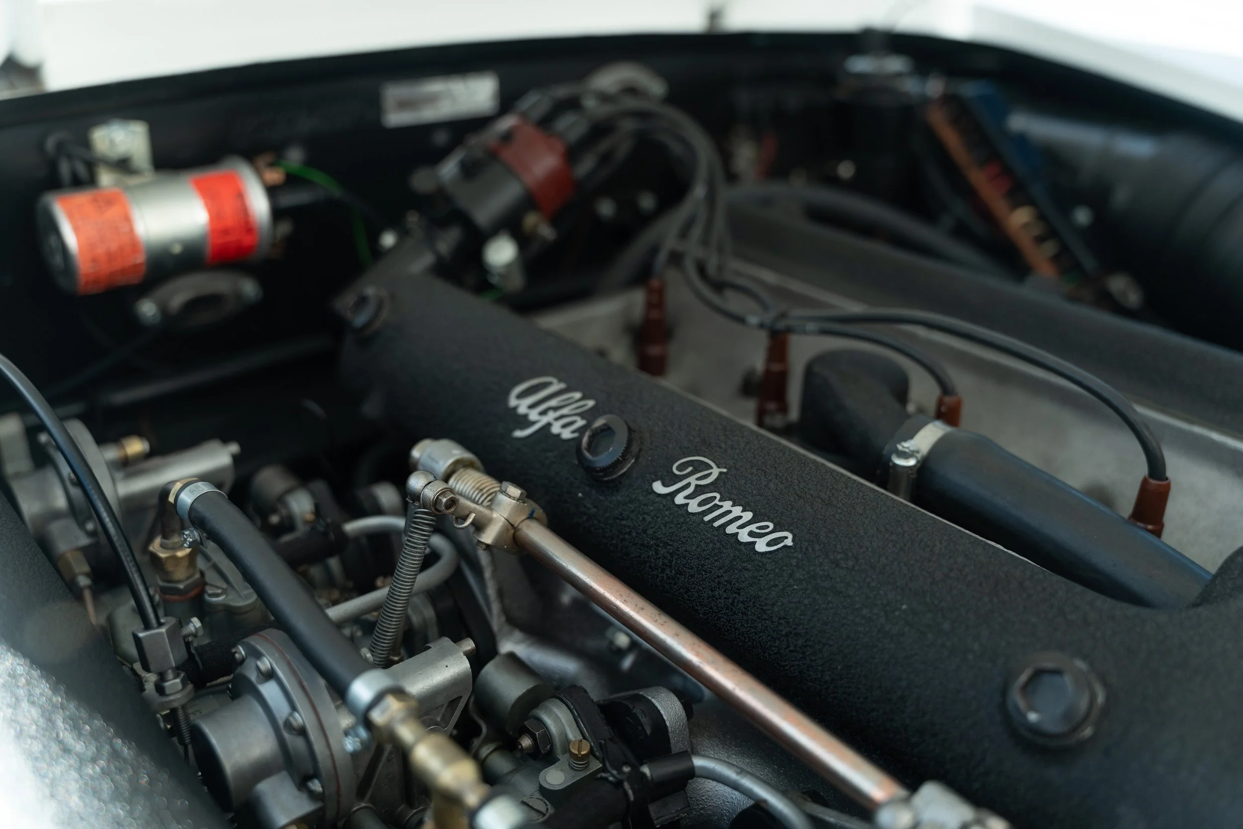 Alfa Romeo 2000 Spider (77).jpg