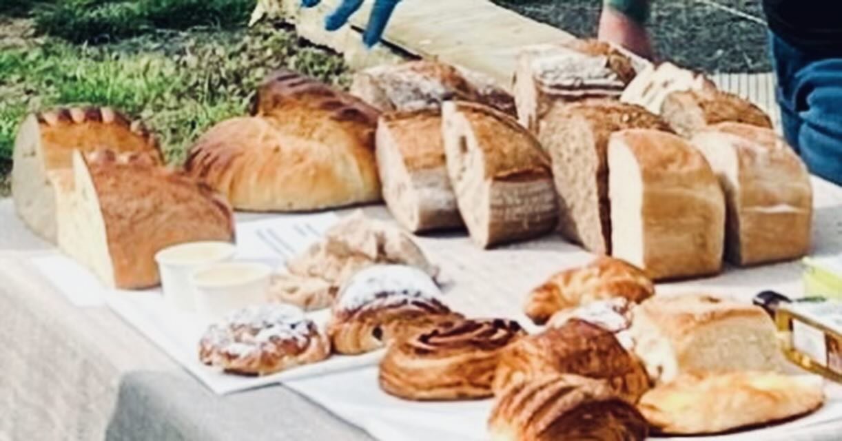 🥖 If you would like to pre-order some of our delicious sourdough from local supplier @naturalbread1 Please pop into the shop to order. Alternatively, you can email your order and preferred collection day to manager@oakleyvillagestores.co.uk
🌟We wil