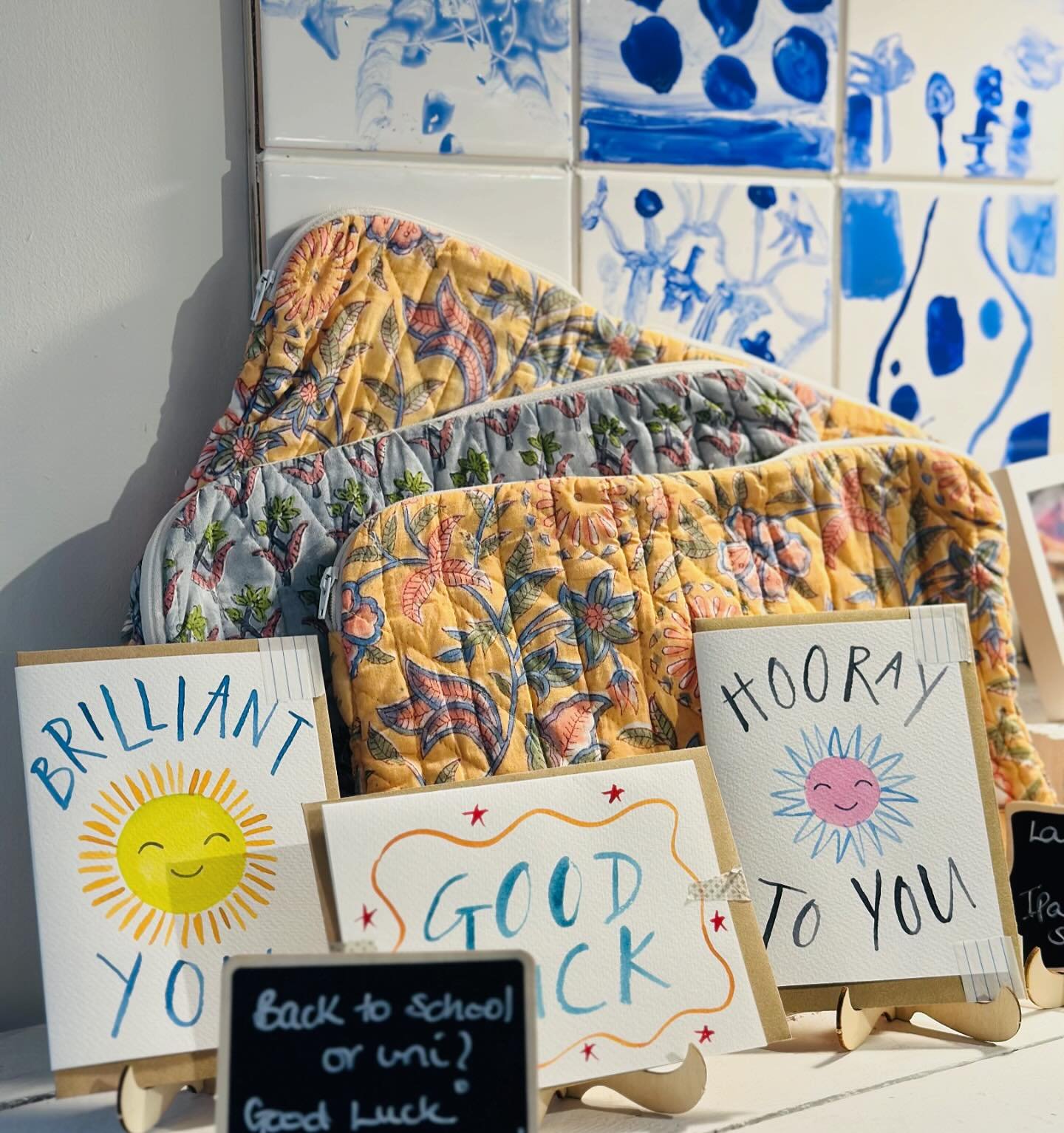 📚 Back to school or Uni?

💻 We have new laptop and tablet sleeves in the store and the stunning @cosy.buddha make-up bags can also be used as pencil cases.  Who knew?

🧼 Our Oakley made shampoo and soap bars are a wonderfully simple way to help th