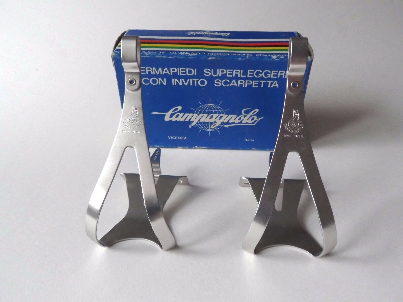 super record toe clips medium.jpg