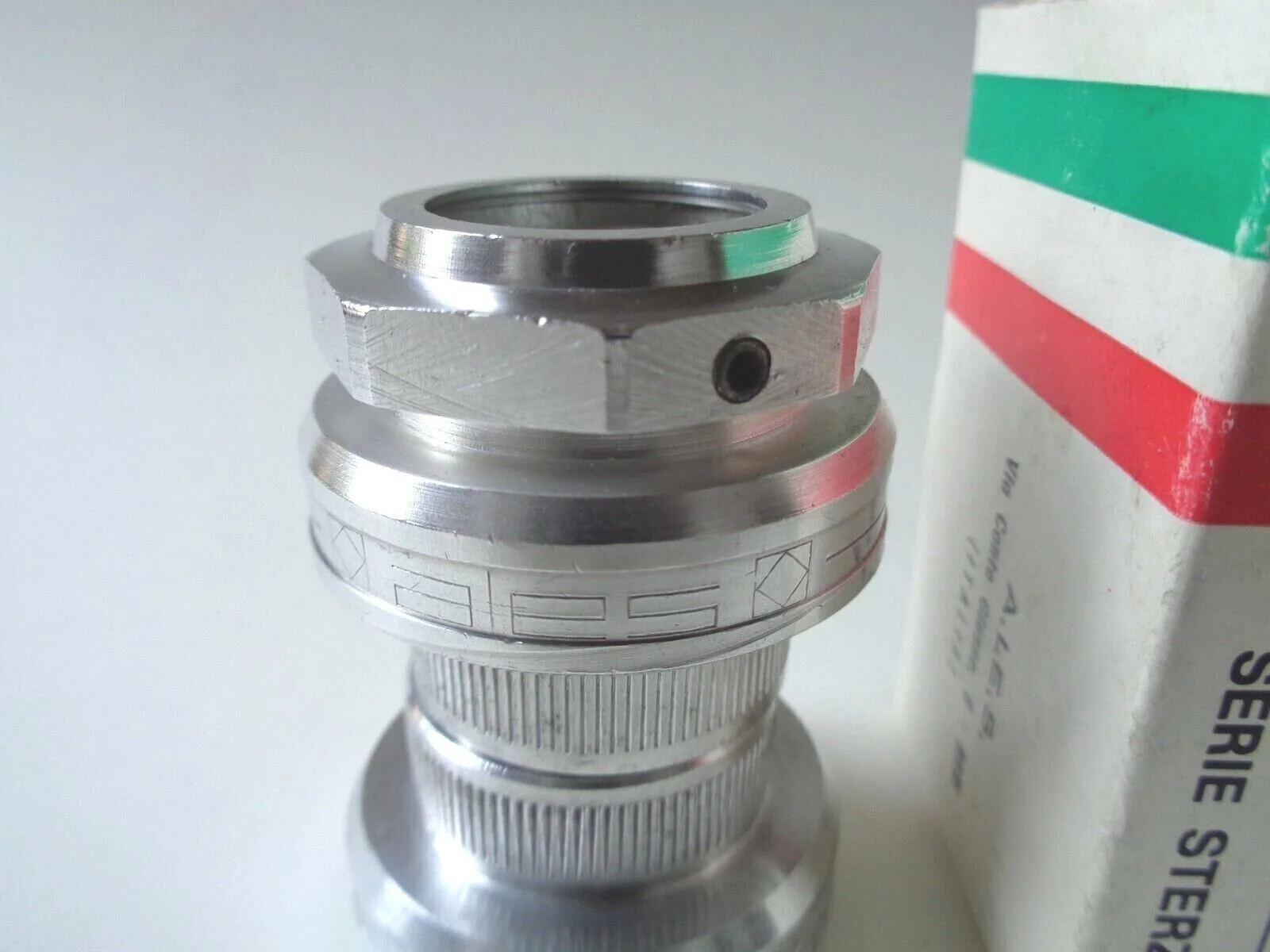 ALES NOS HEADSET-2.jpg
