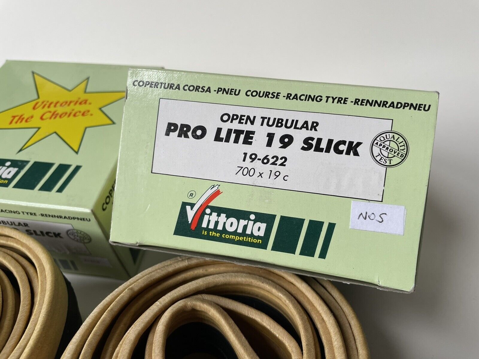 VITTORIA SLICK TYRES5.jpeg