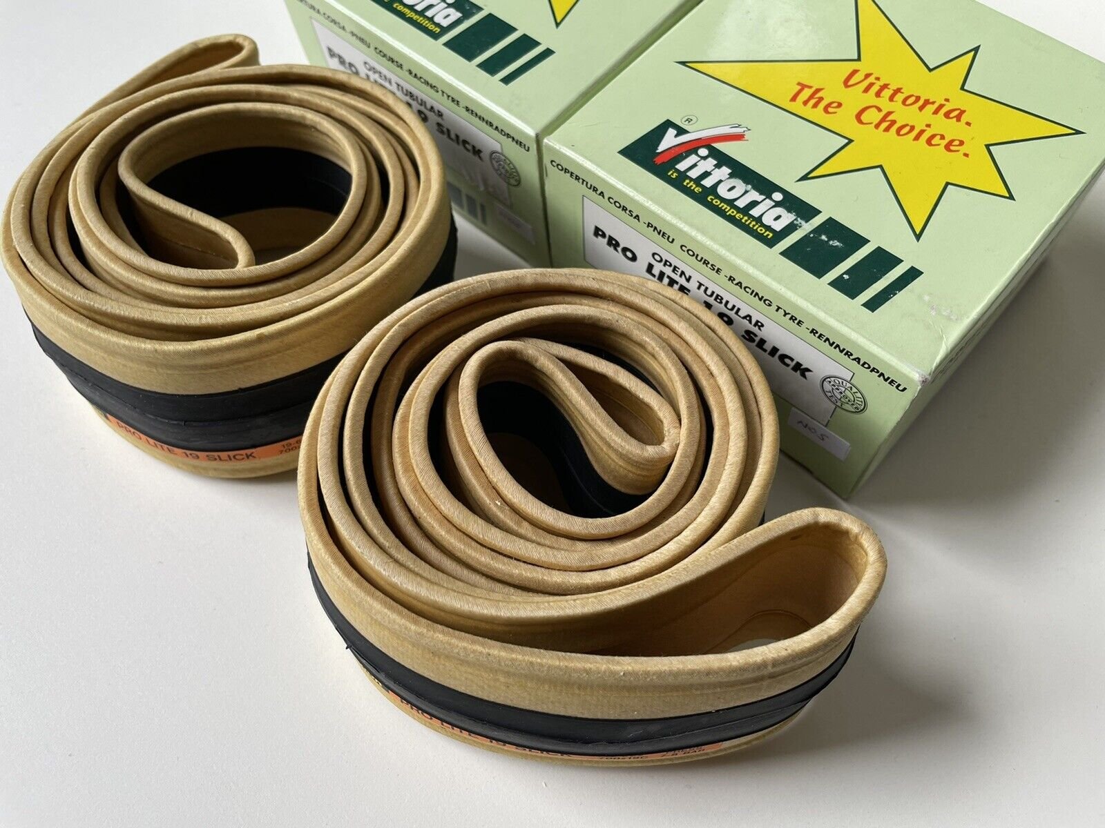 VITTORIA SLICK TYRES3.jpeg