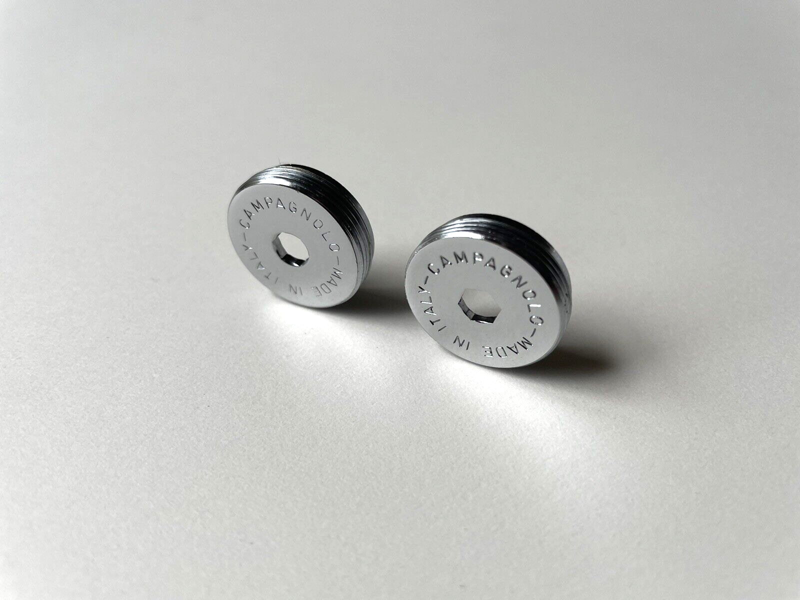 NOS CAMPAGNOLO PISTA SUPER RECORD CRANKSET DUST CAPS2.jpg