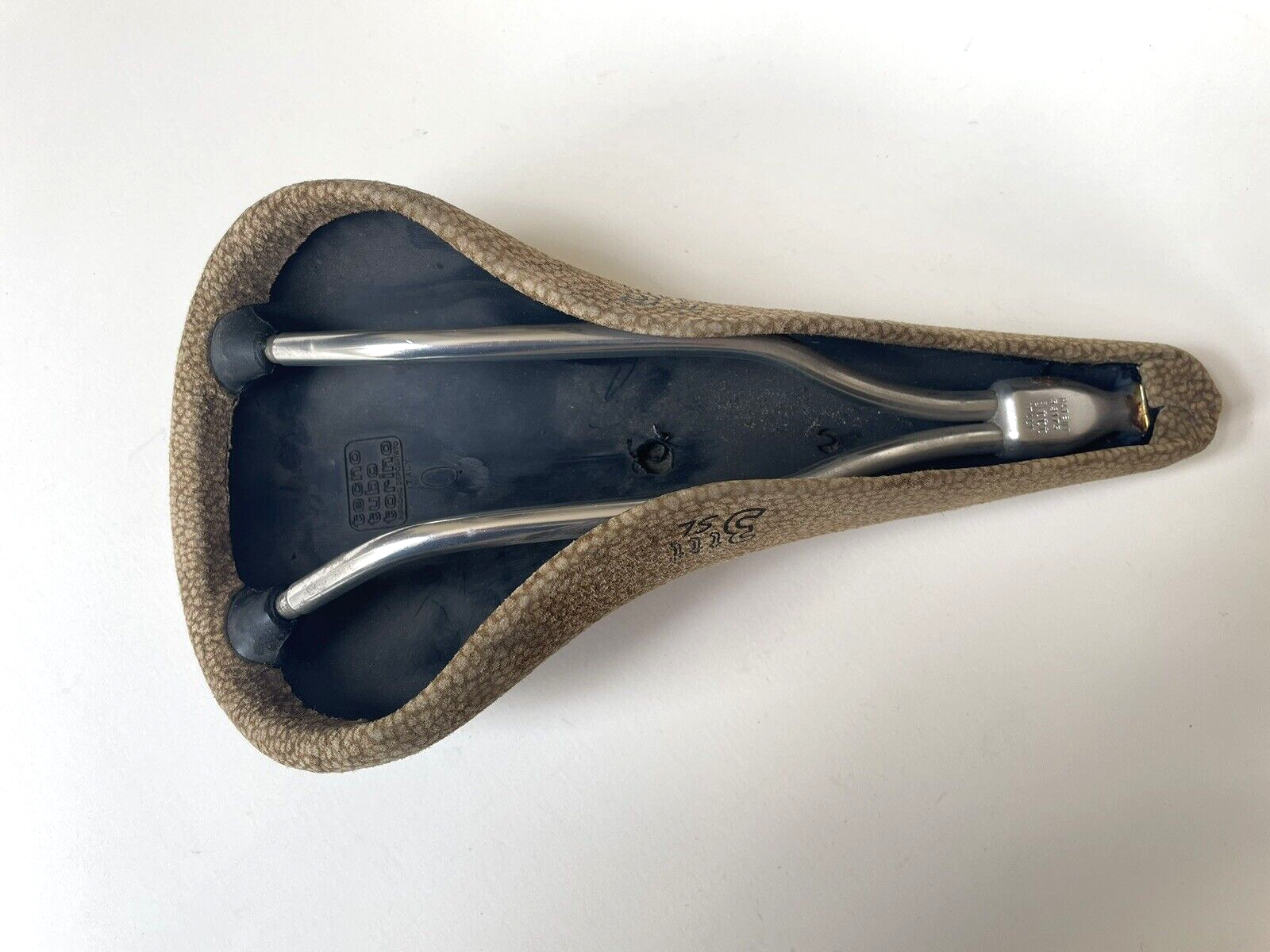 3ttt SL superlegerra alu saddle4.jpg