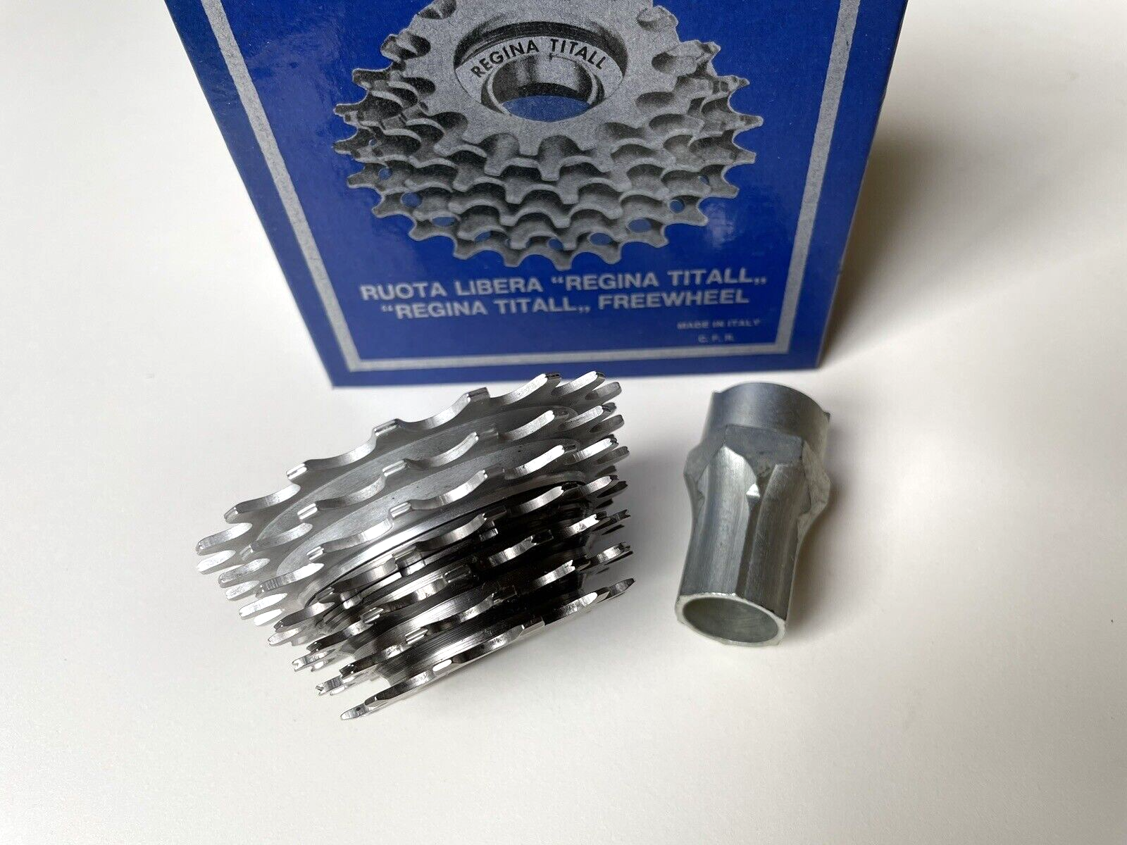 NOS REGINA TITALL Titanium 12-18 cogs 7 Speed freewheel cassette5.jpg