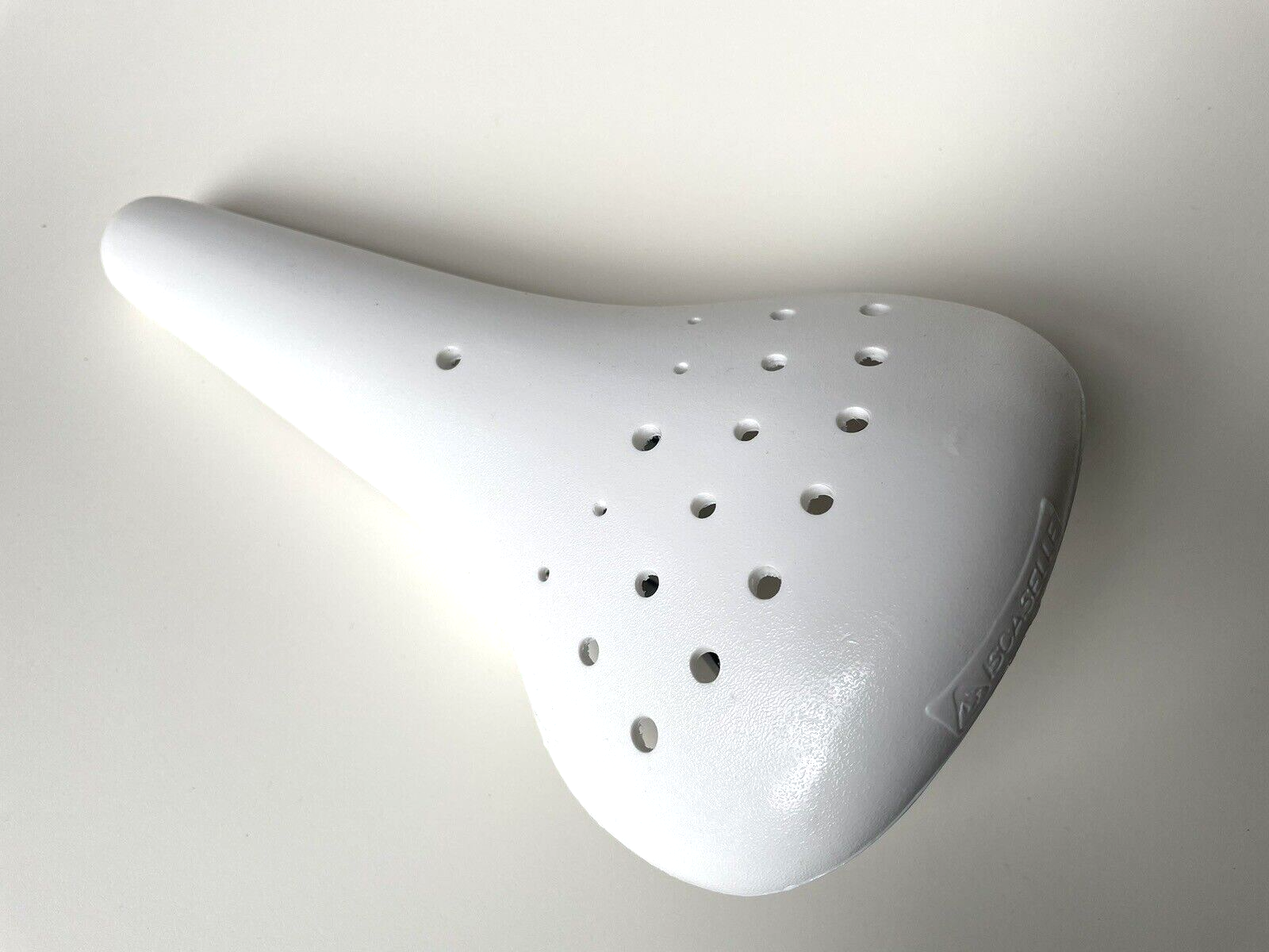 NOS Vintage ISCA Iscaselle Italian BMX white plastic saddle3.jpg