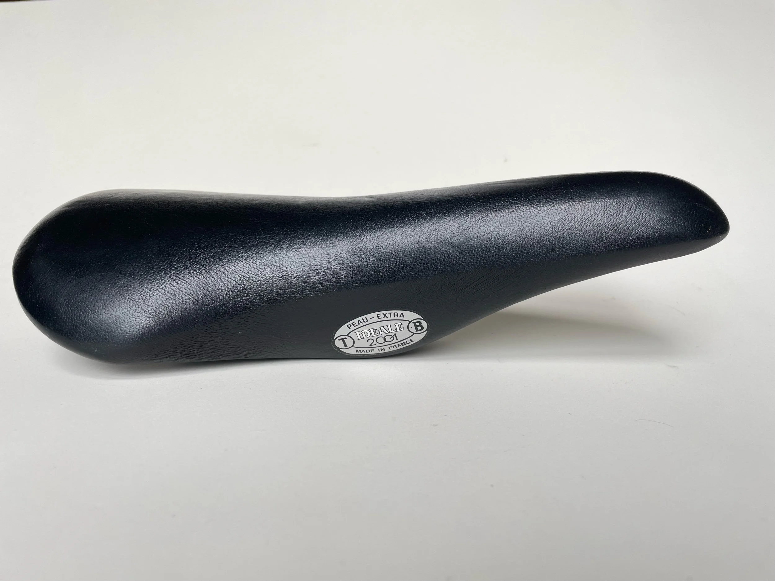 IDEALE 2001 ブラックサドル VeloBase.com - Component: Ideale 2001