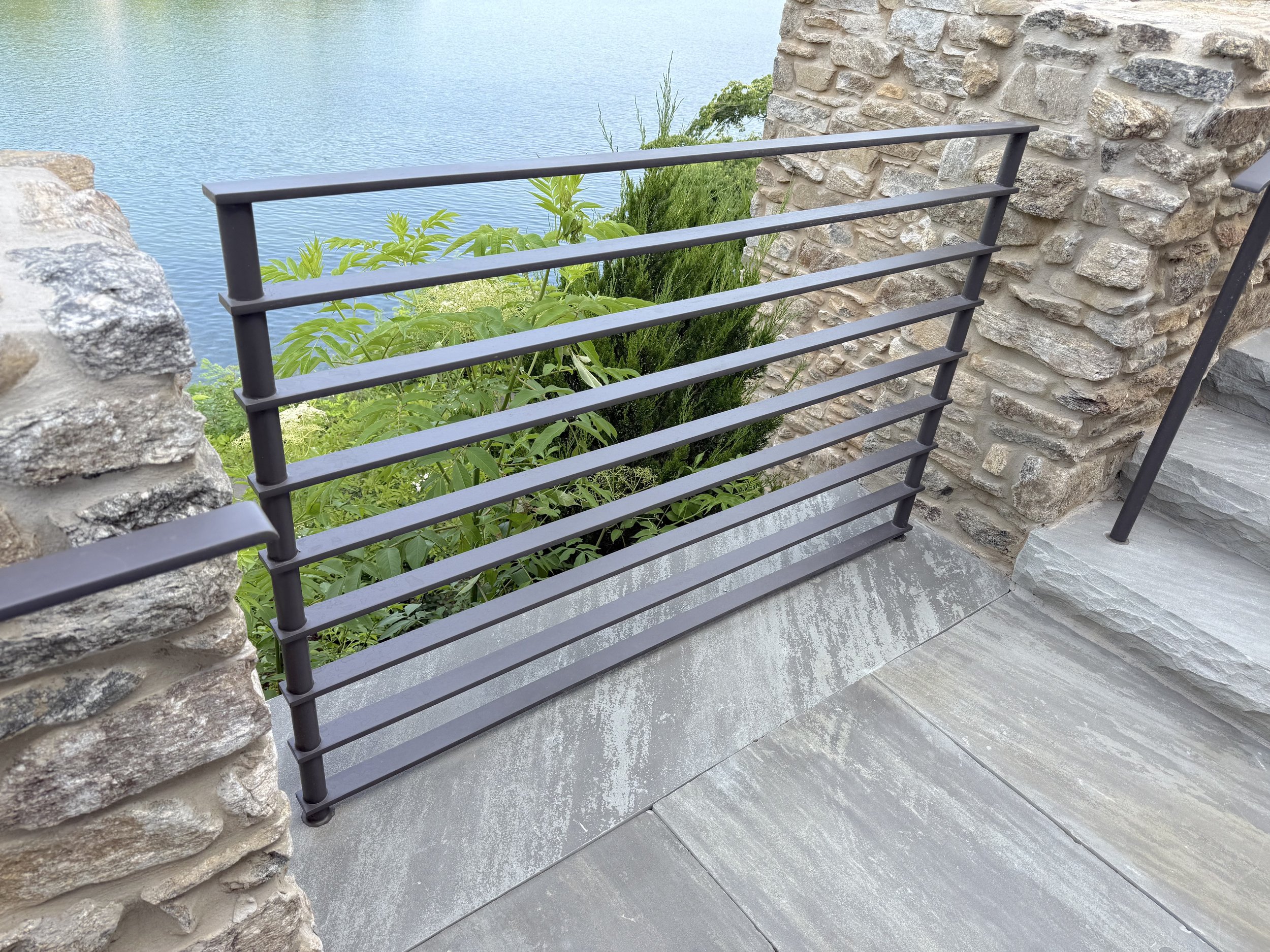 LED_Rail_Exterior Railing_F.jpg