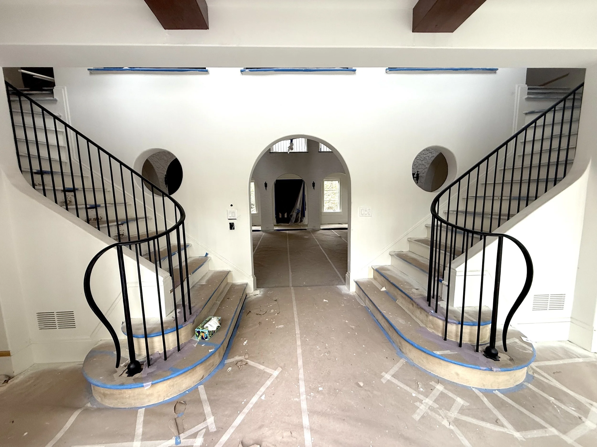 Railing-DBLIntCurvedStair_LambsTongue_V1.jpg