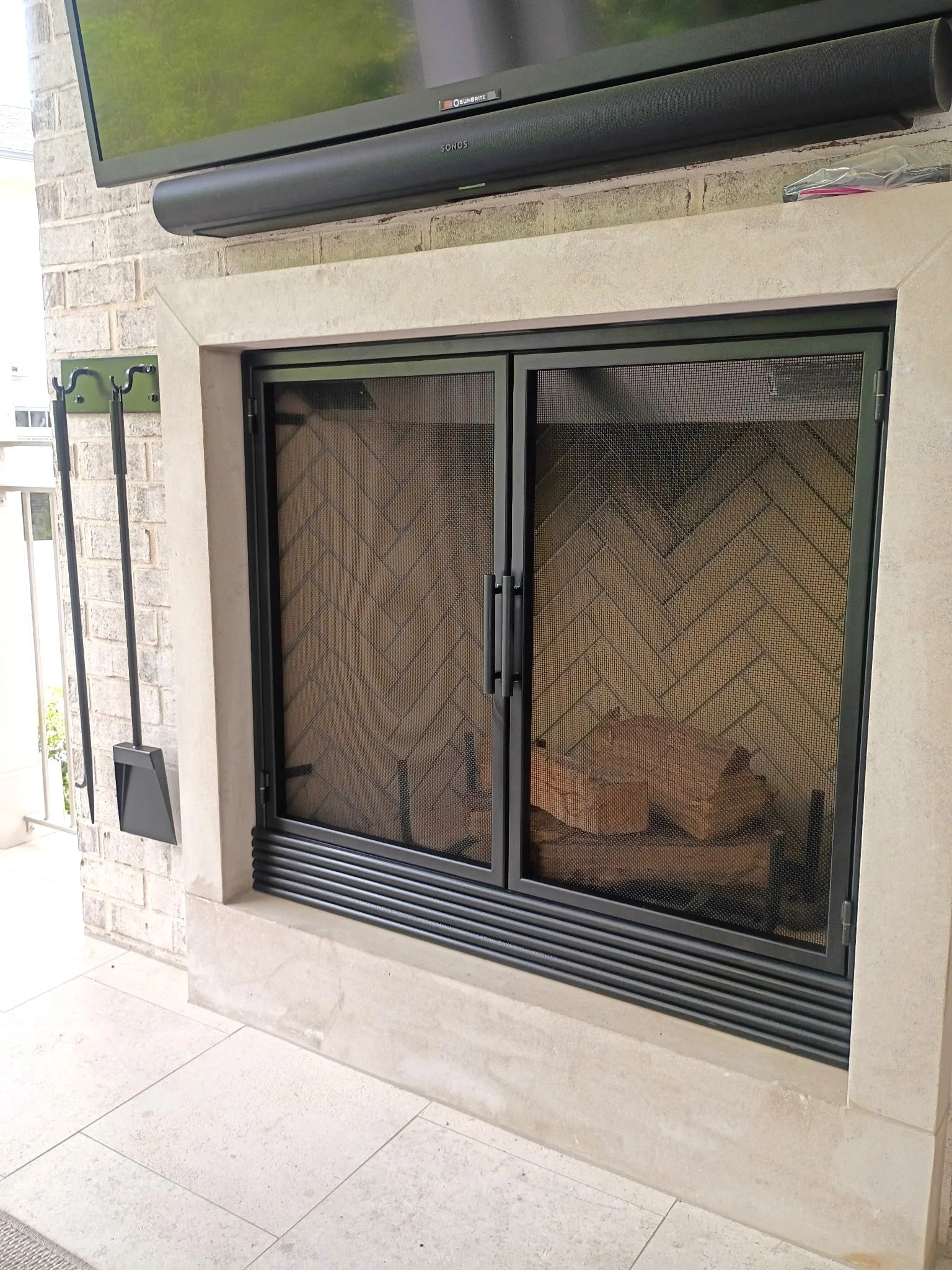 LDC_FireFeatures_FireScreen-FireTool-Set.jpeg