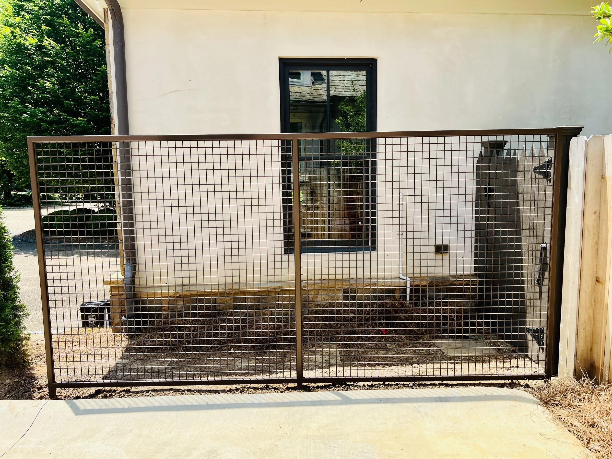 Fence_2.jpg