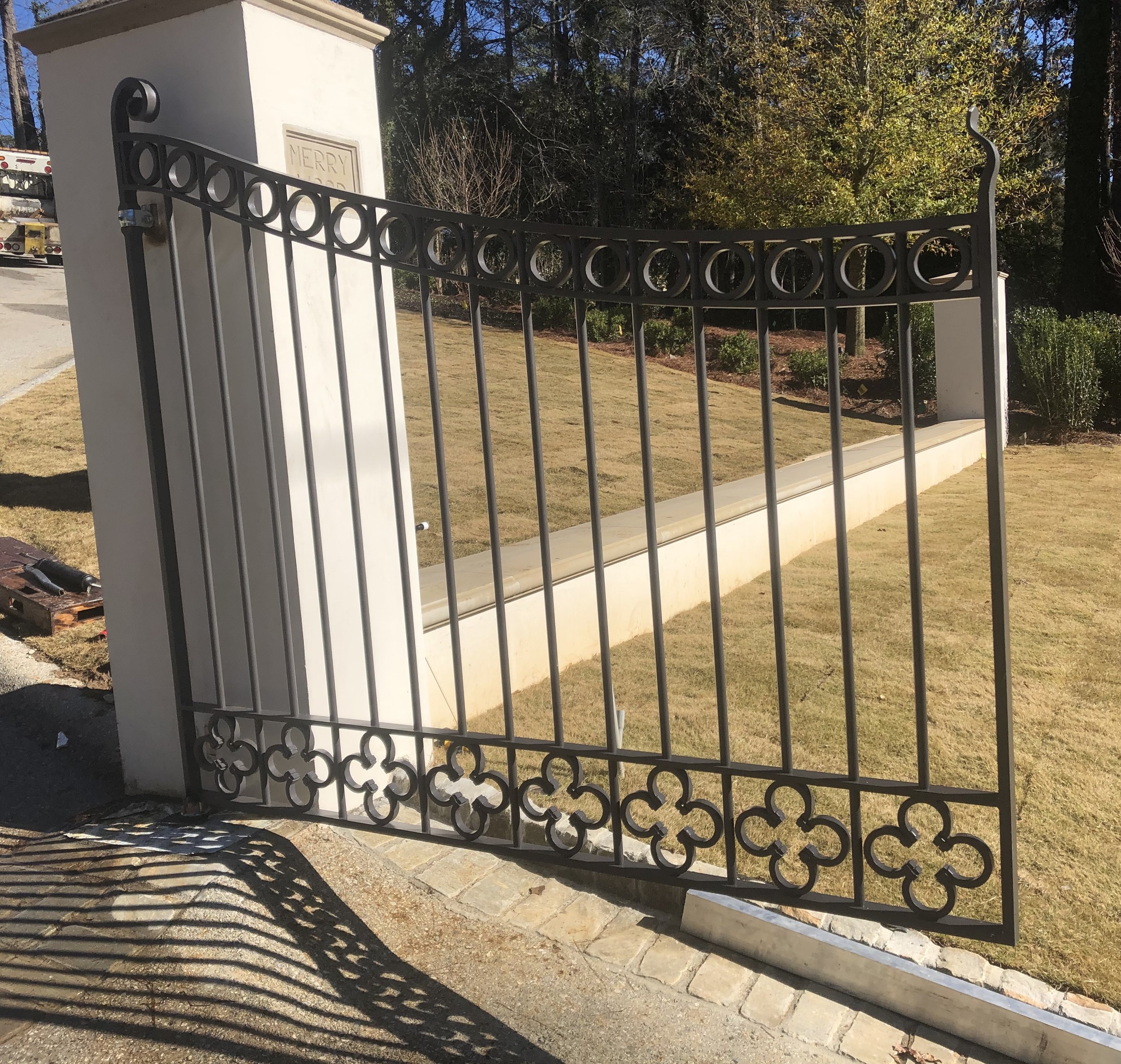 Gate_2.jpg