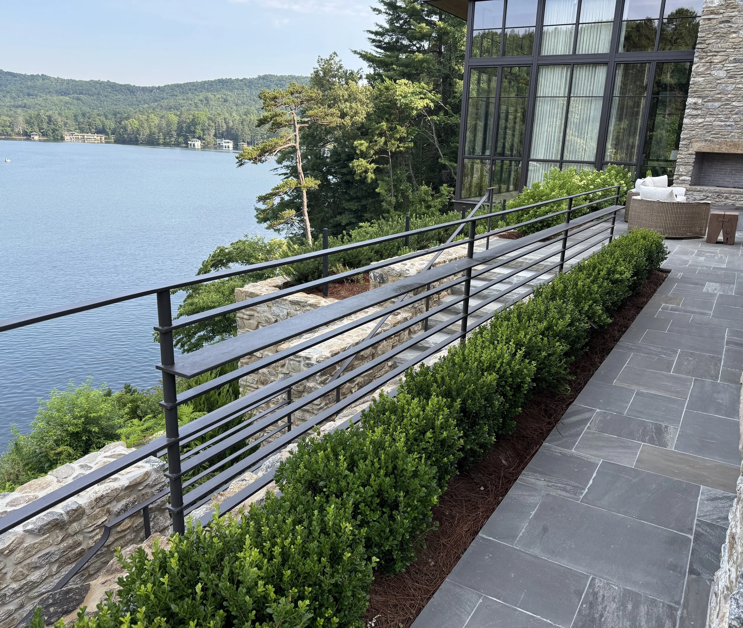LED_Rail_Exterior Railing_E.jpg
