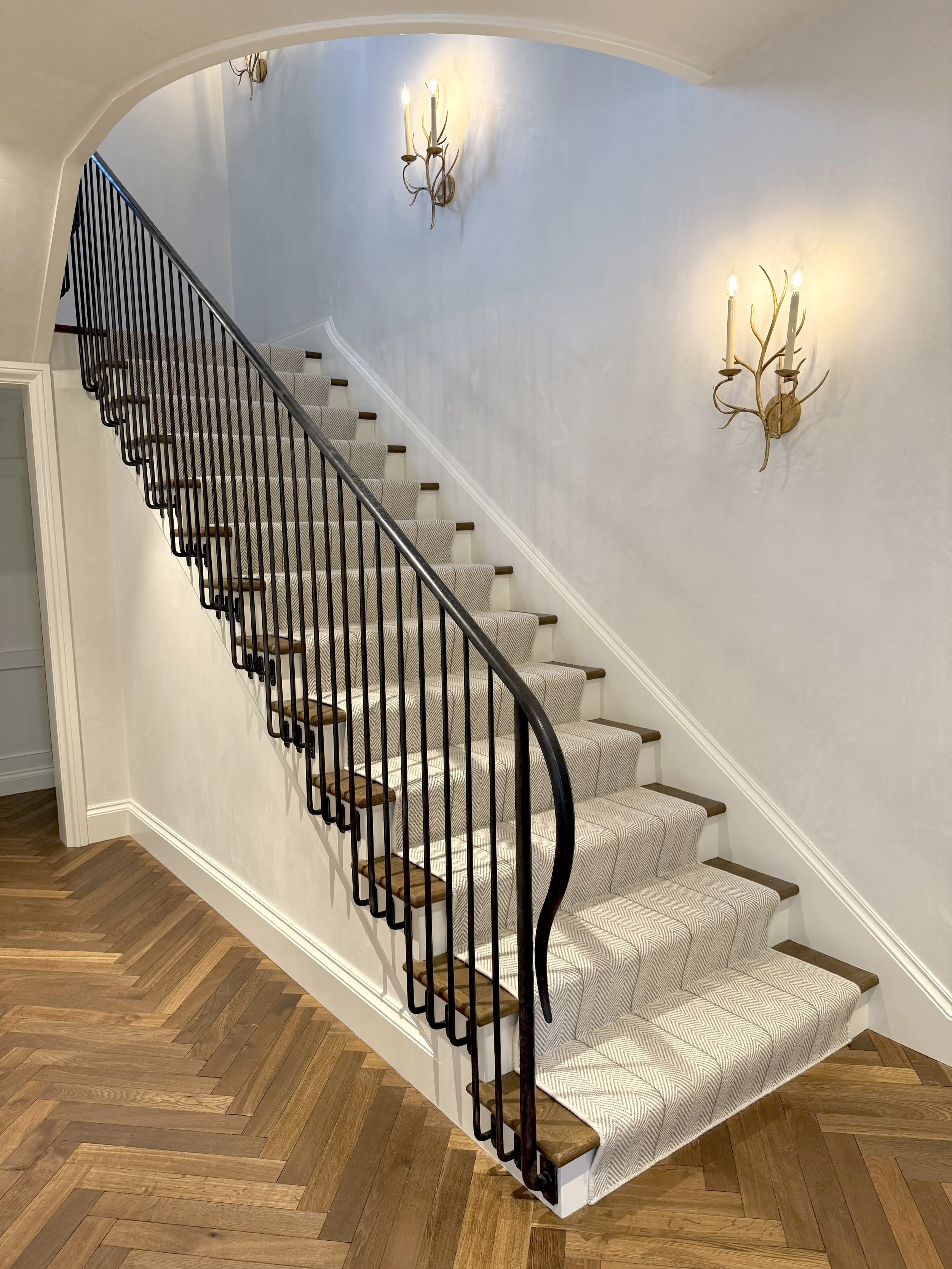 Railing-IntStair_3PKT_Lambstongue_V1.jpg