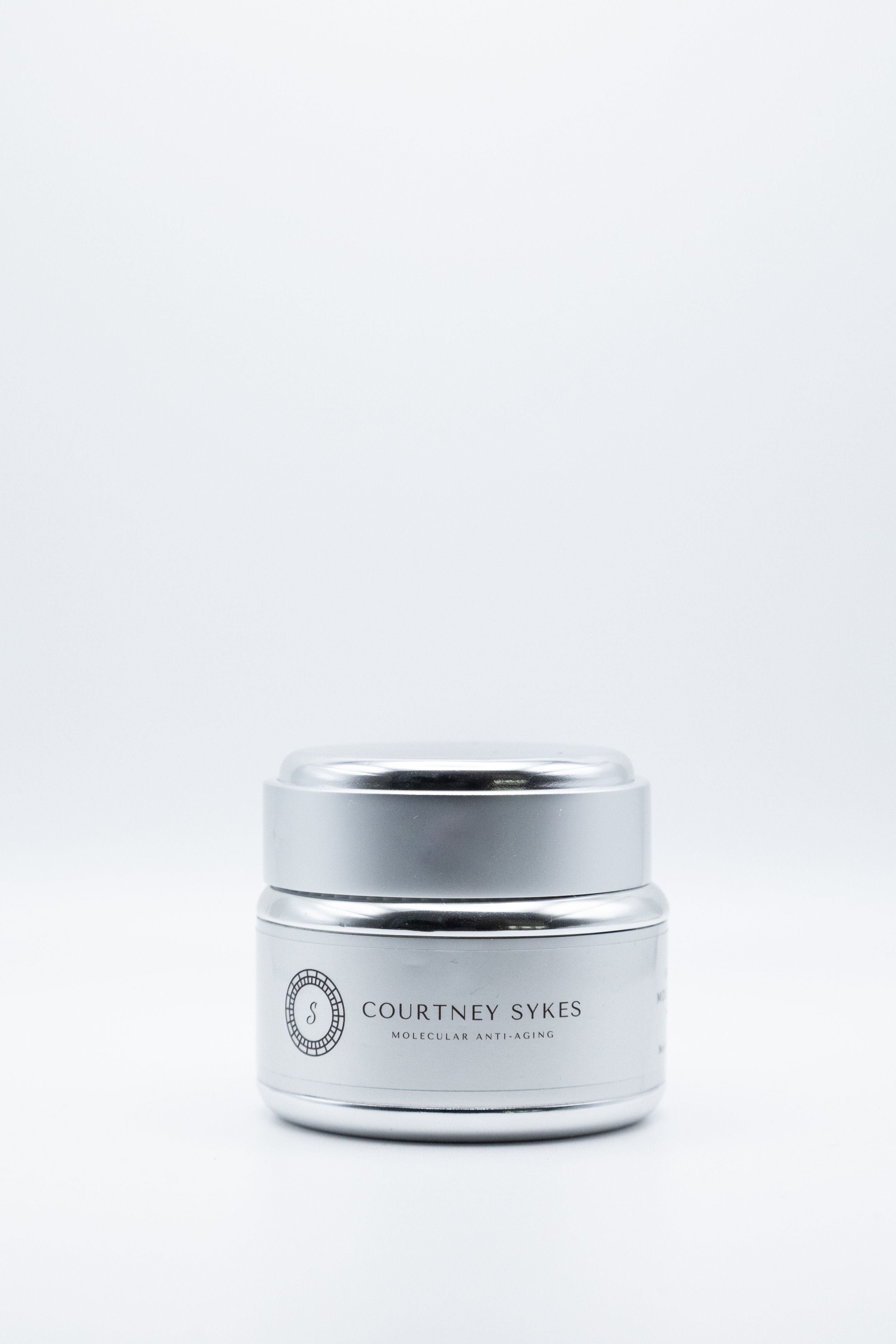 Courtney Sykes skincare hydrating molecular cream