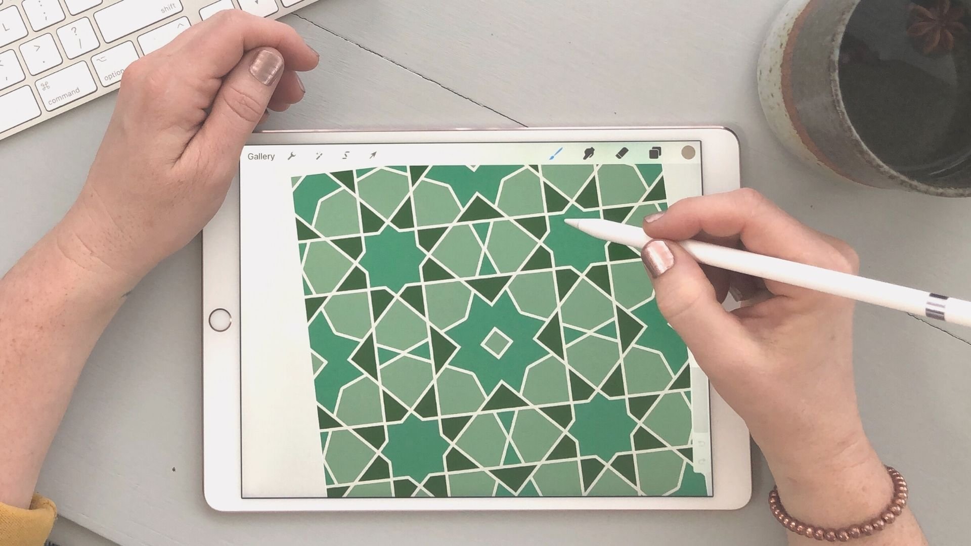 Free_Beginners-class-on-Moroccan-Tile-design-in-Procreate-on-the-iPad_Perch-Handmade.jpg