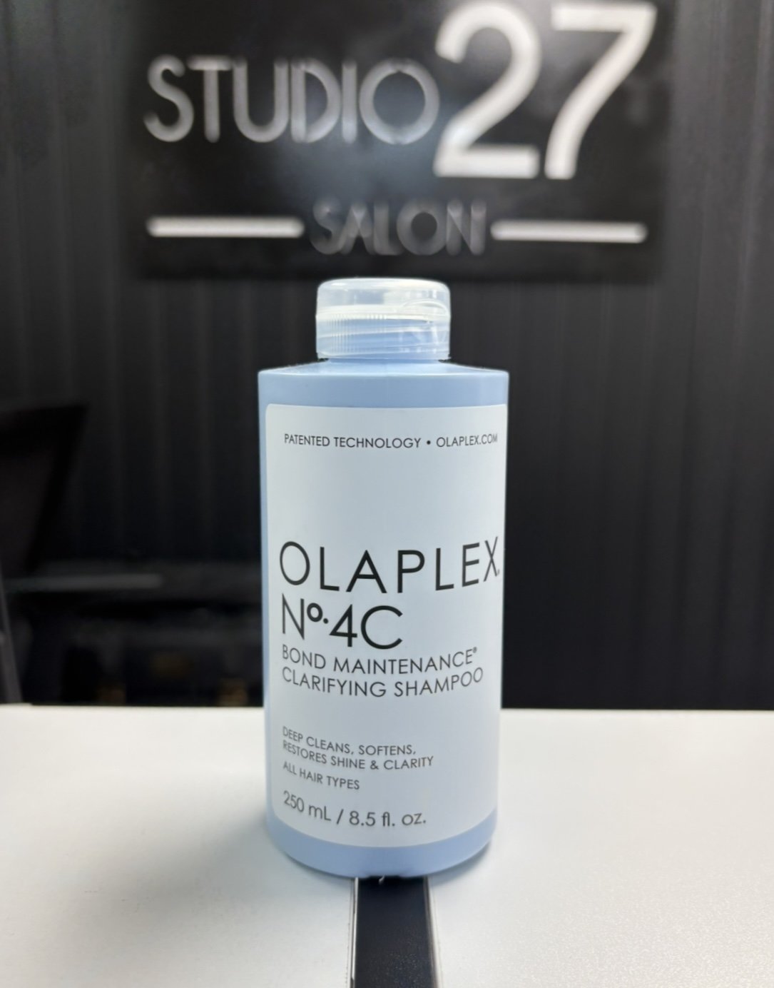 Olaplex No.4C Bond Maintenance Clarifying Shampoo