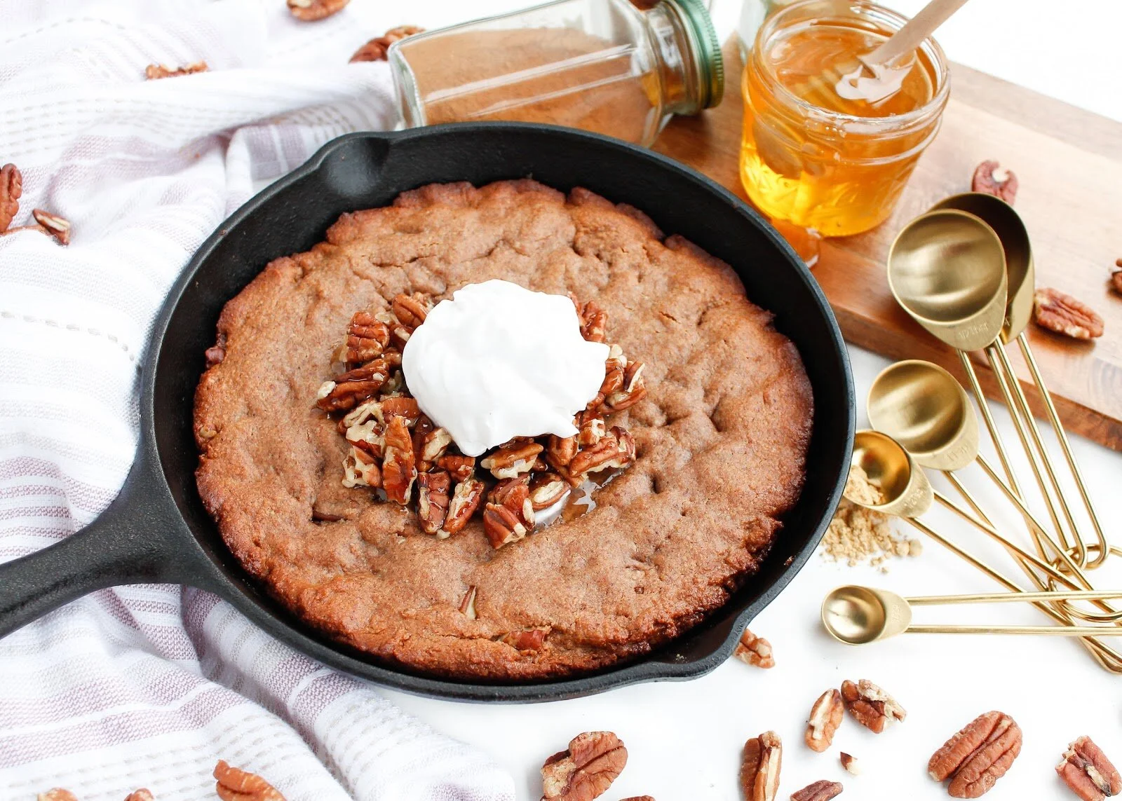 Paleo MolassesFree Gingerbread Skillet — plenty and well