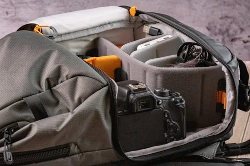 lowepro 250aw