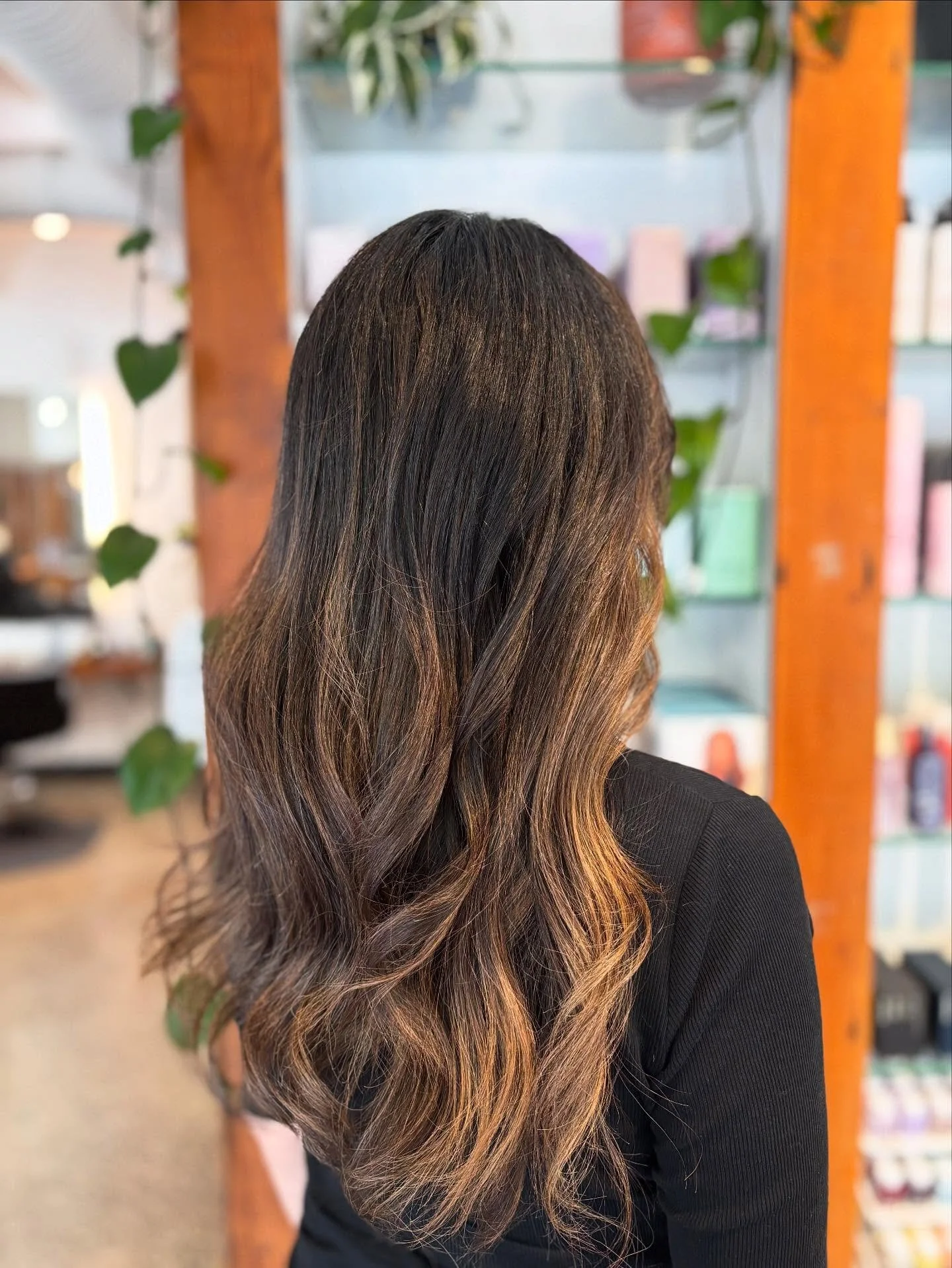 Fresh blended balayage by @ltacos ❤️

#vancouversalon #yvrhairstylist #vancouverhair #joicocanada #joicocolor #balayage #livedinhair