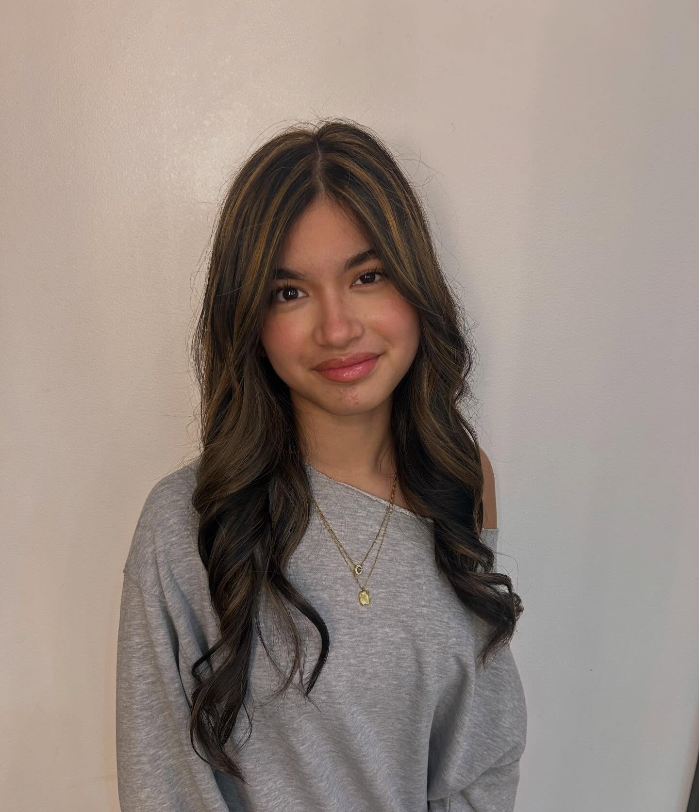 The 90s chunks are back!
#90shair #zinchair #joicoblonde #joicolor #joicocanada