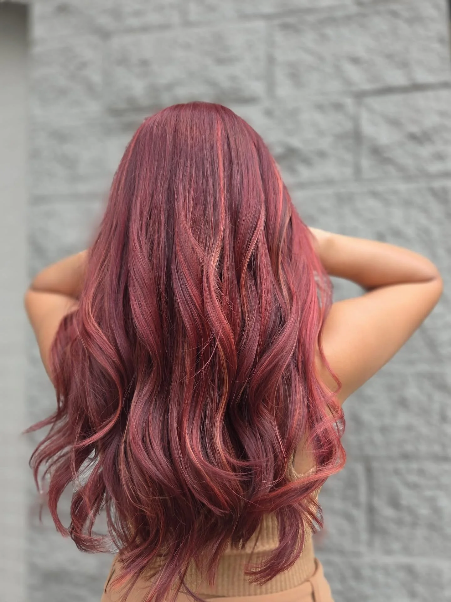 Like fine wine 🍷 
#joicocolor #joicocanada #joicoblondelife #zinchair #behindthechair #vancouverstylist #longhair #redhair #multidimensional