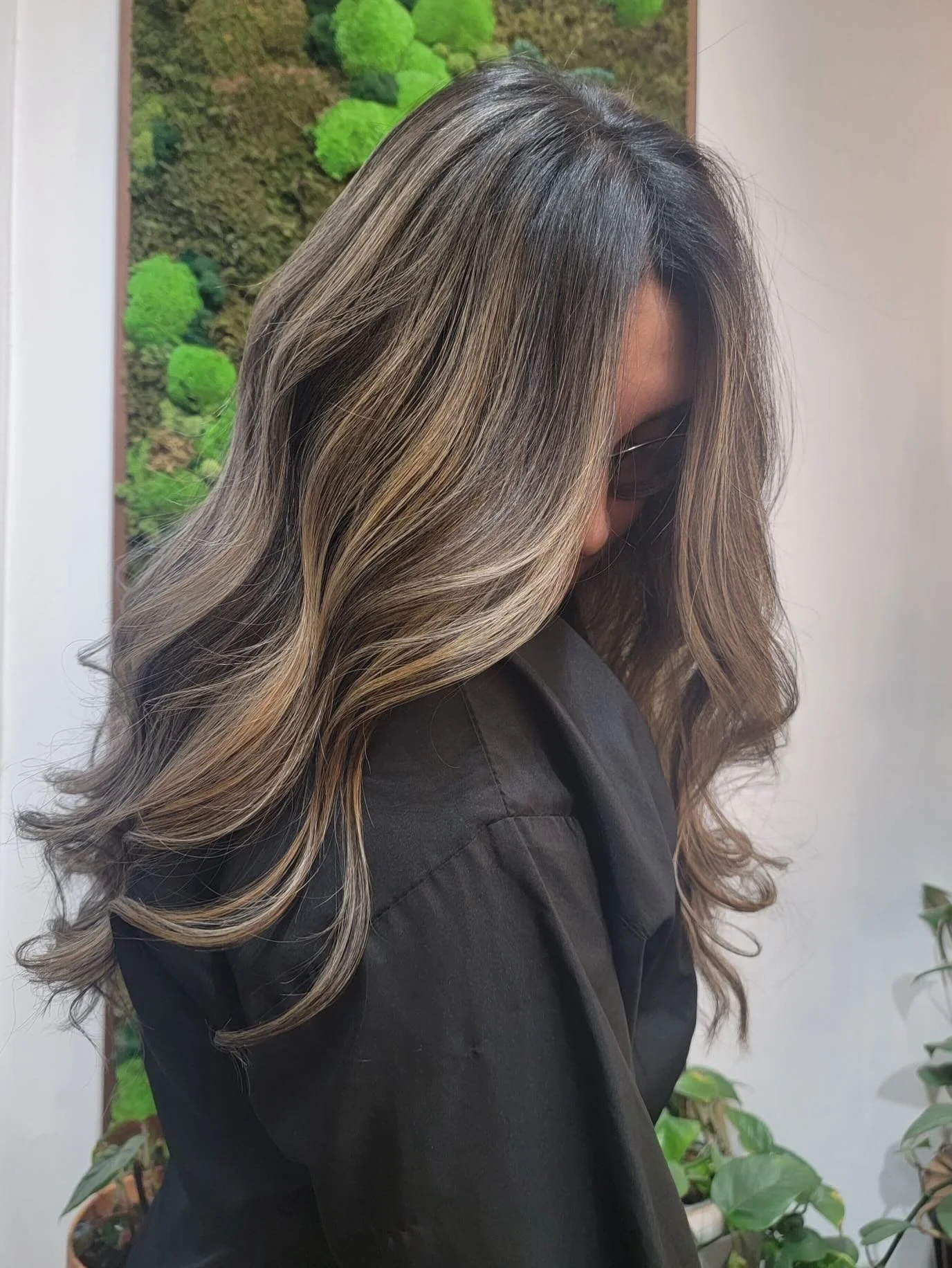 Book with @joshuasamuel.yvr to get hot hair for spring!
#zinchair #behindthechair #joico #joicblondelife #vancouverstylist