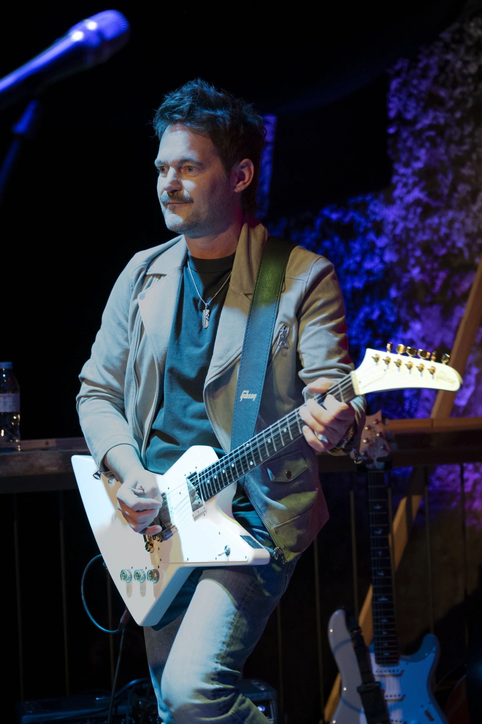 2025-10-31_Groove-Club_Danny-Bryant-2225.jpg