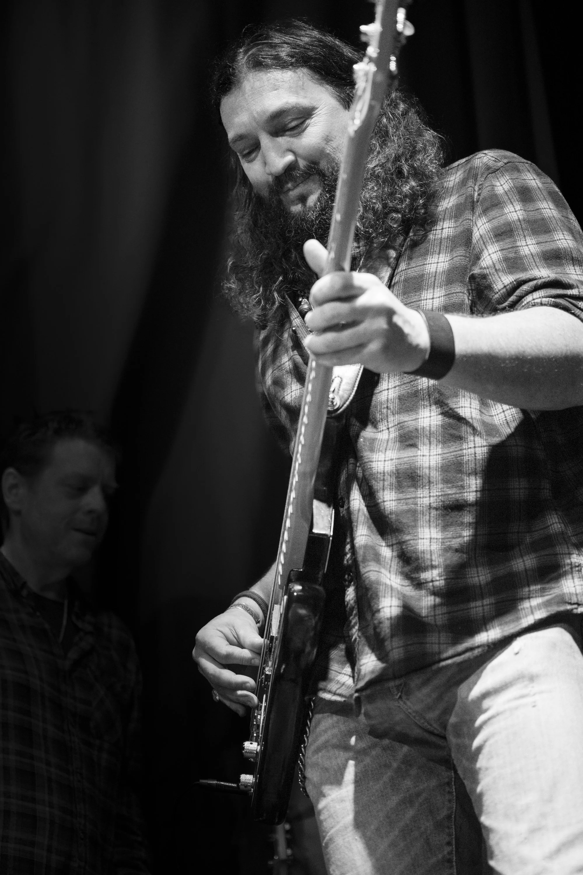 2025-10-31_Groove-Club_Danny-Bryant-2489.jpg